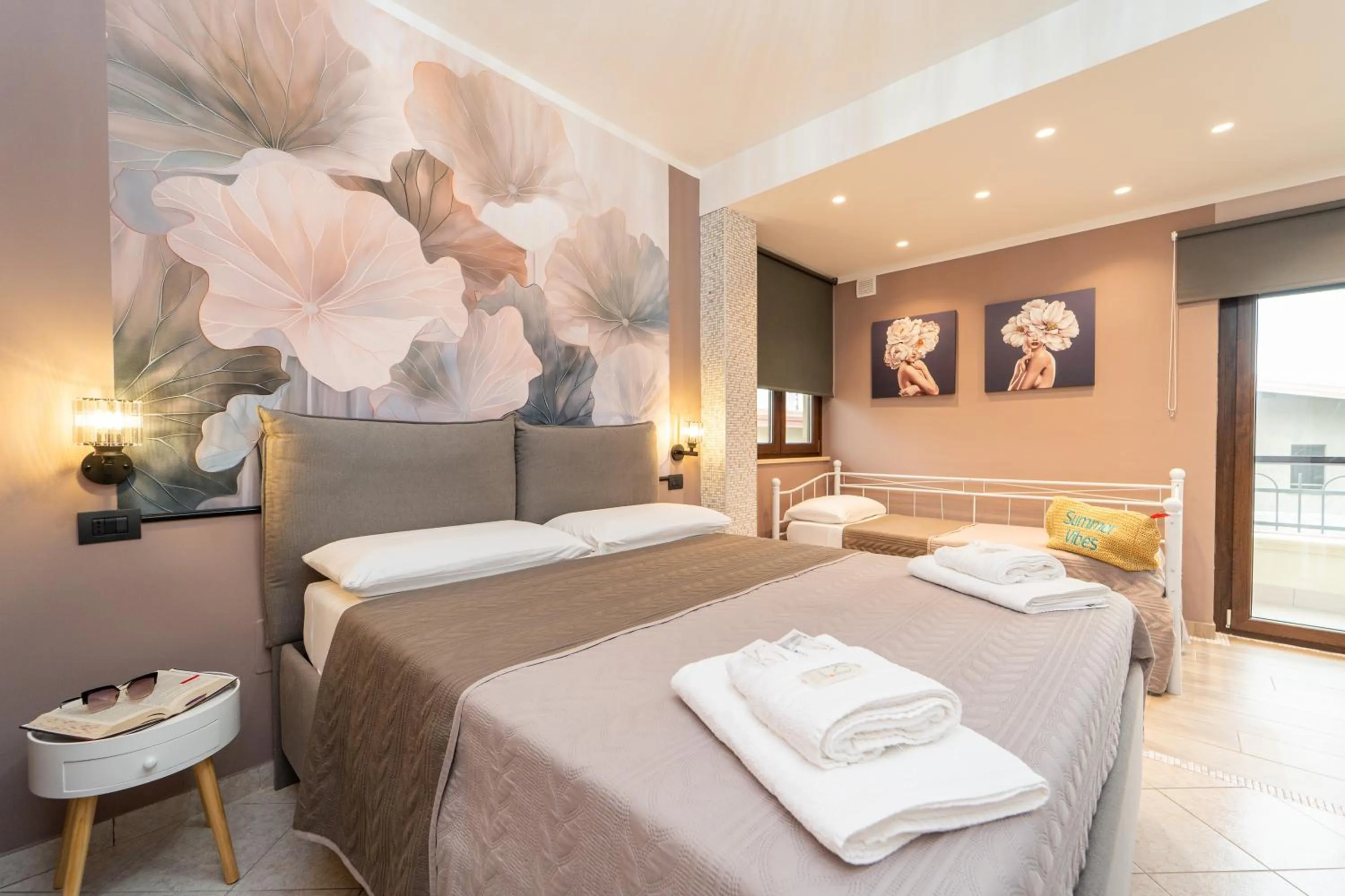 Bed in B&B Golden House & spa