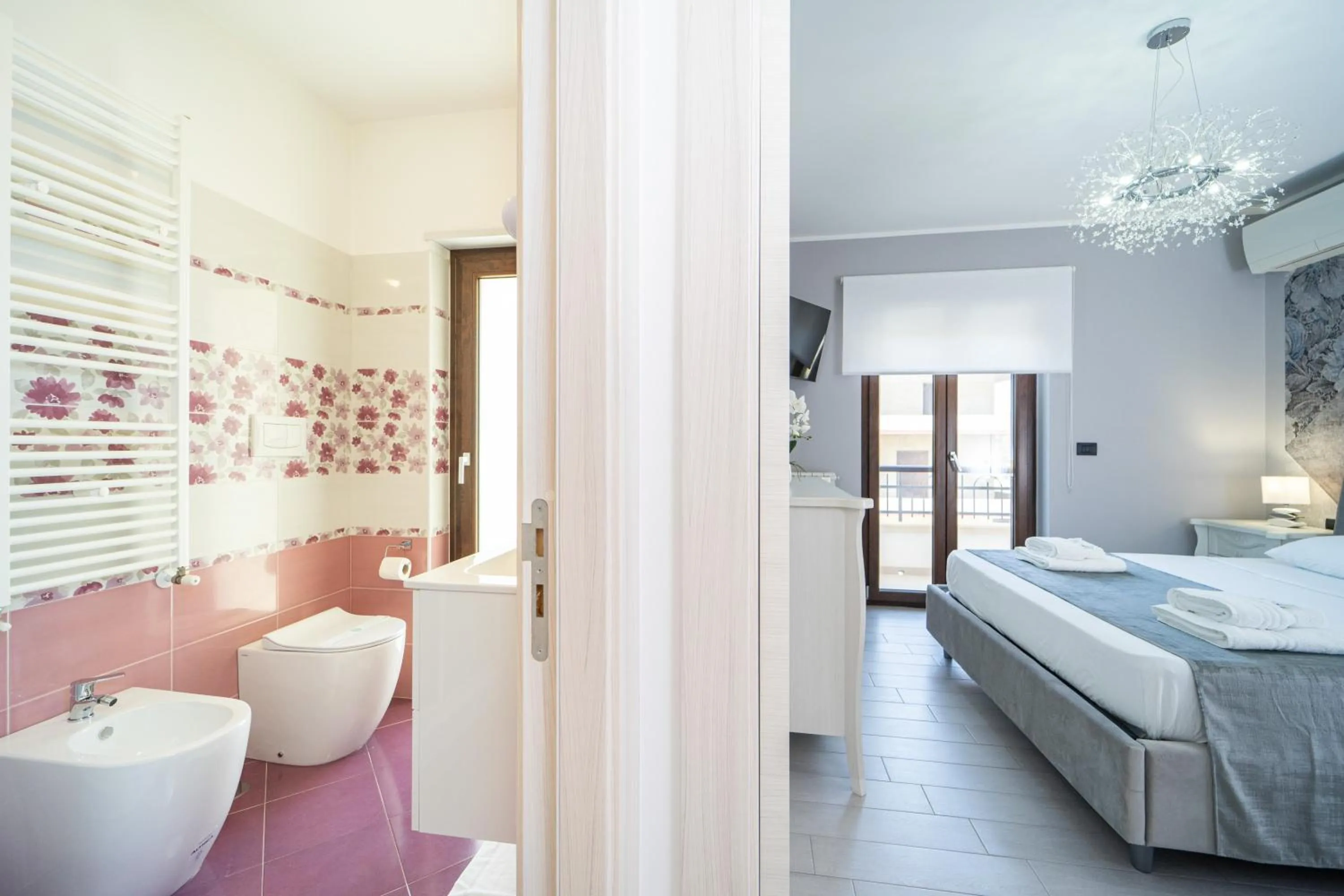 Bed in B&B Golden House & spa