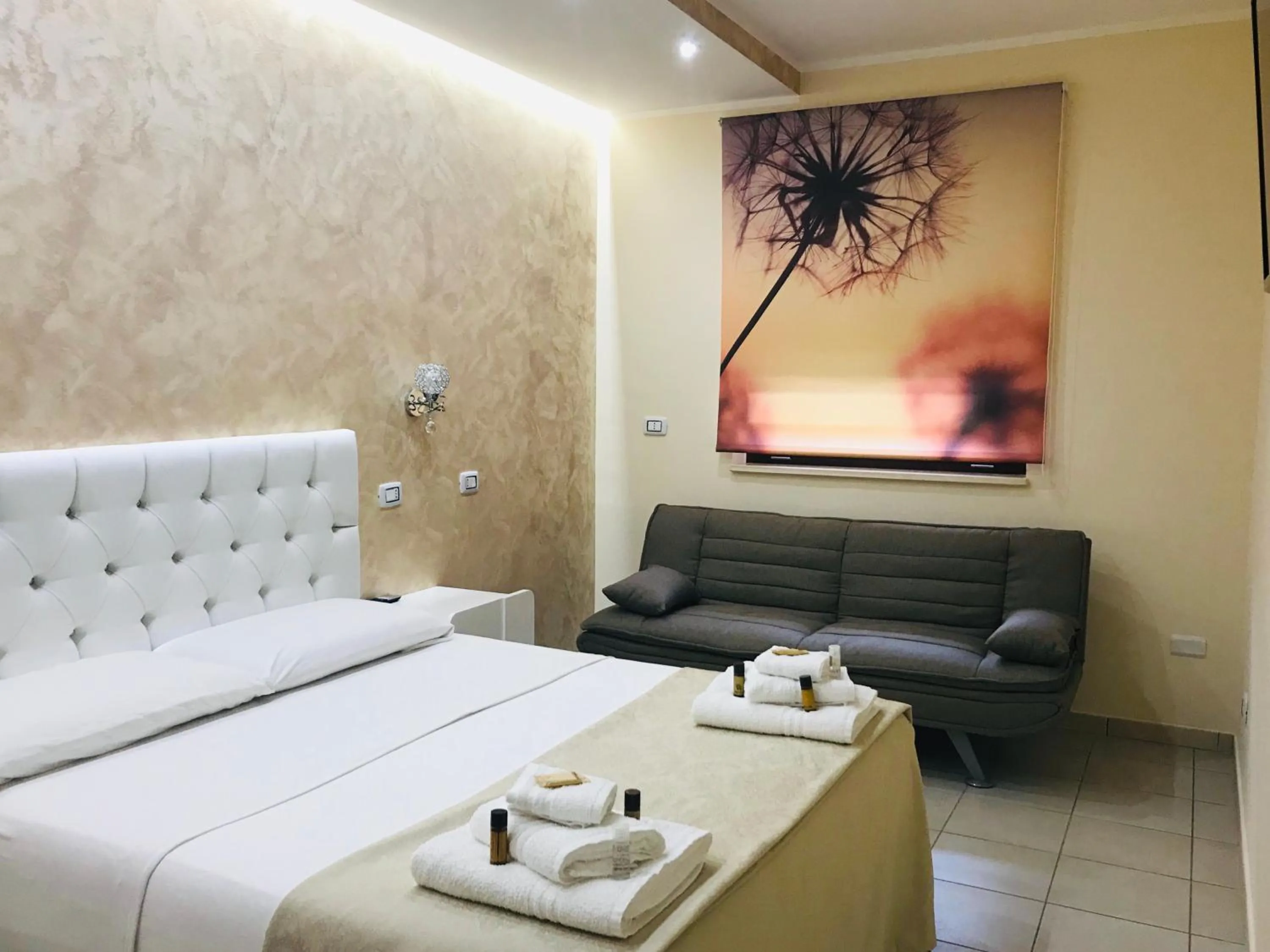 Bed in B&B Golden House & spa