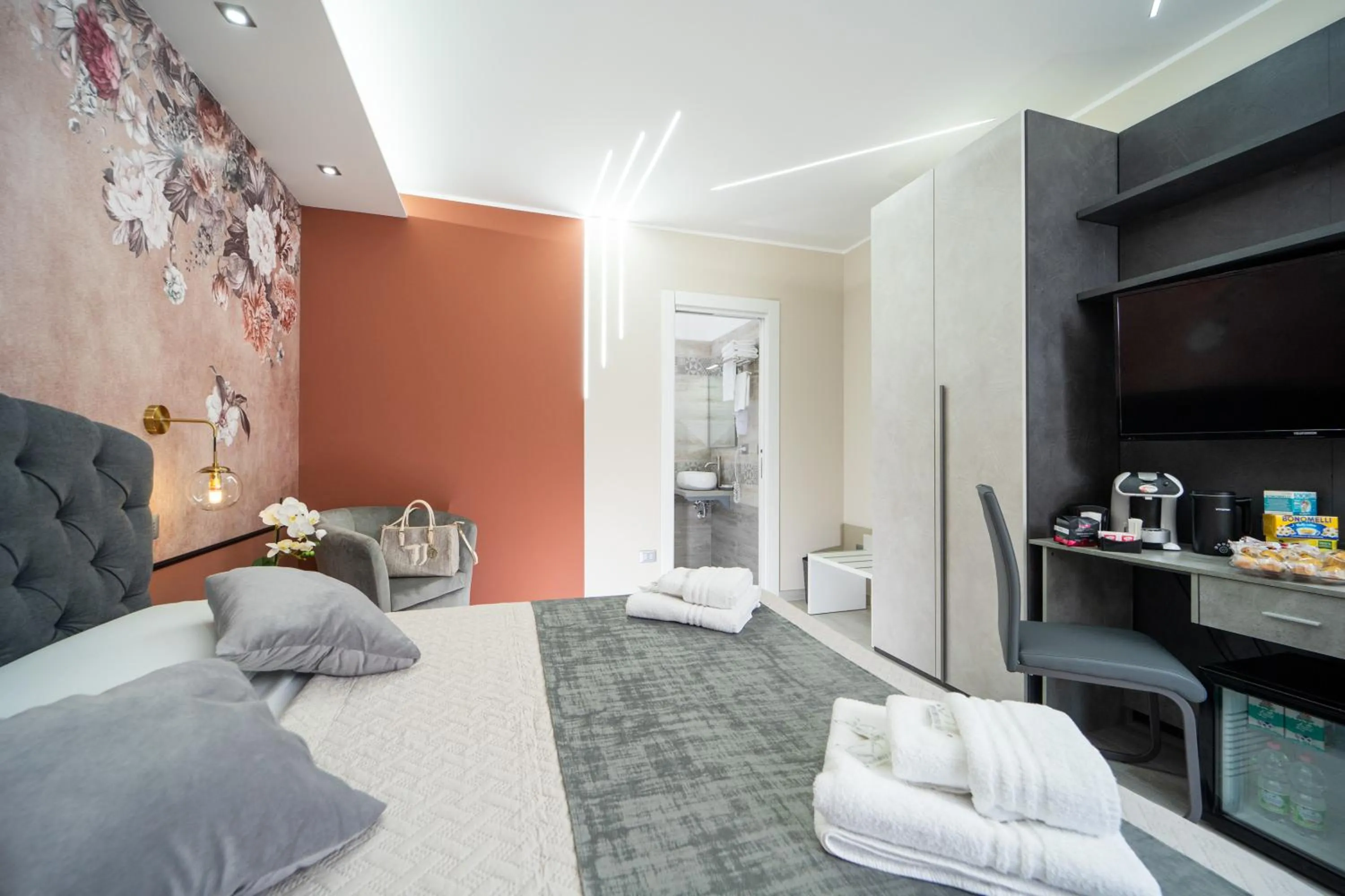 Bed in B&B Golden House & spa