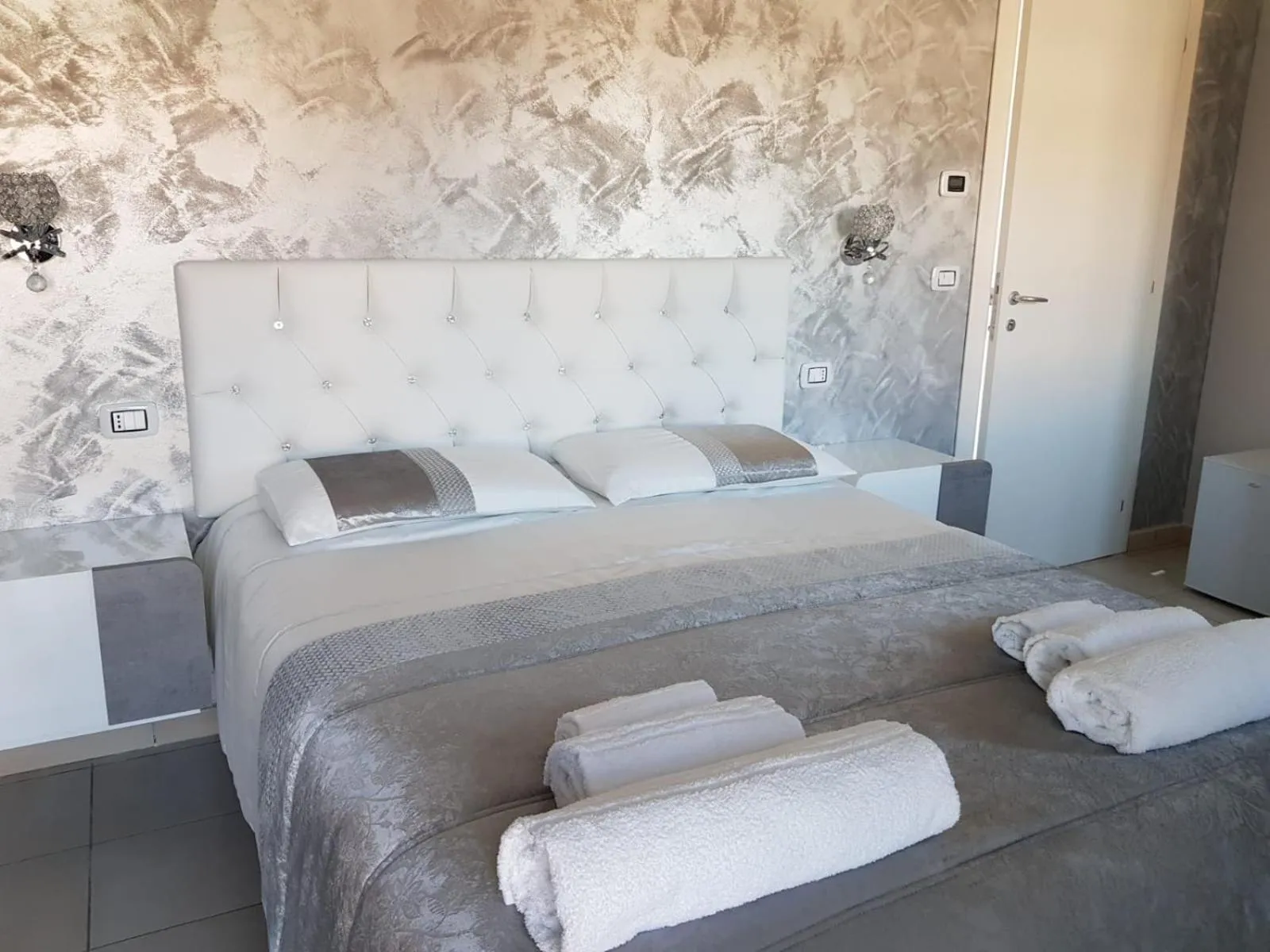 Bed in B&B Golden House & spa