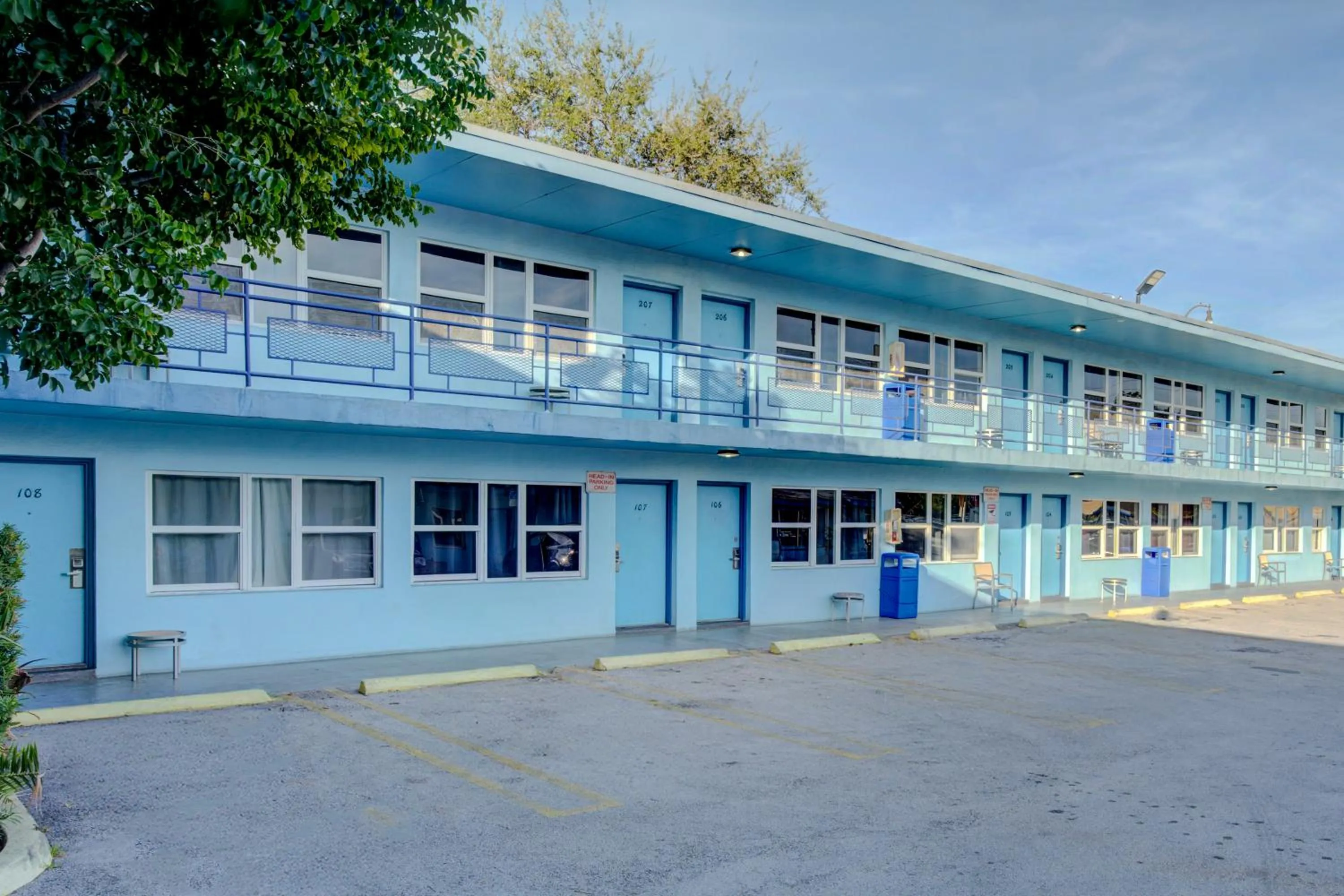 Property building in Leeward Motel By Capital O North Miami Beachside