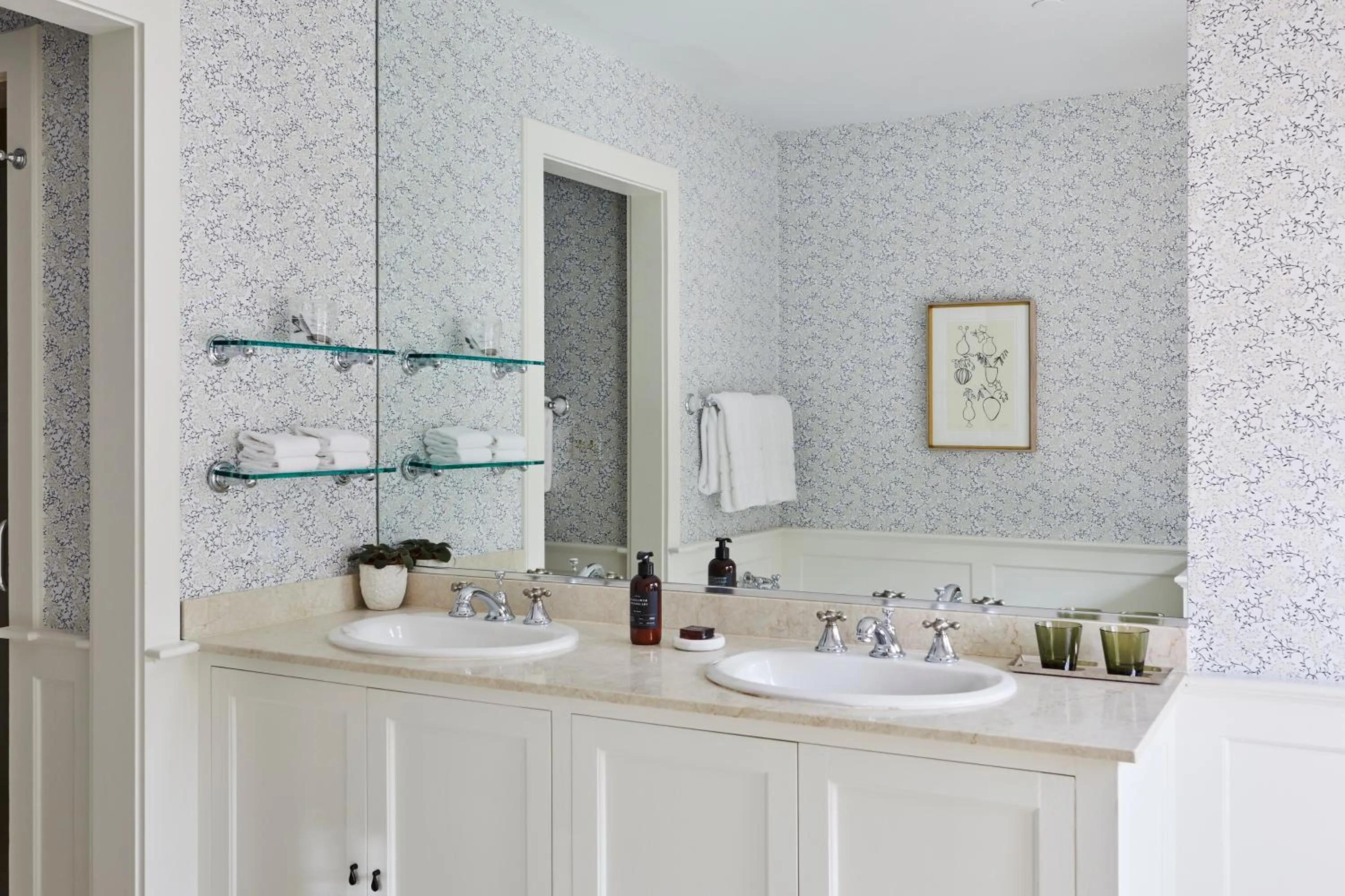 Bathroom in The Mayflower Inn & Spa, Auberge Collection