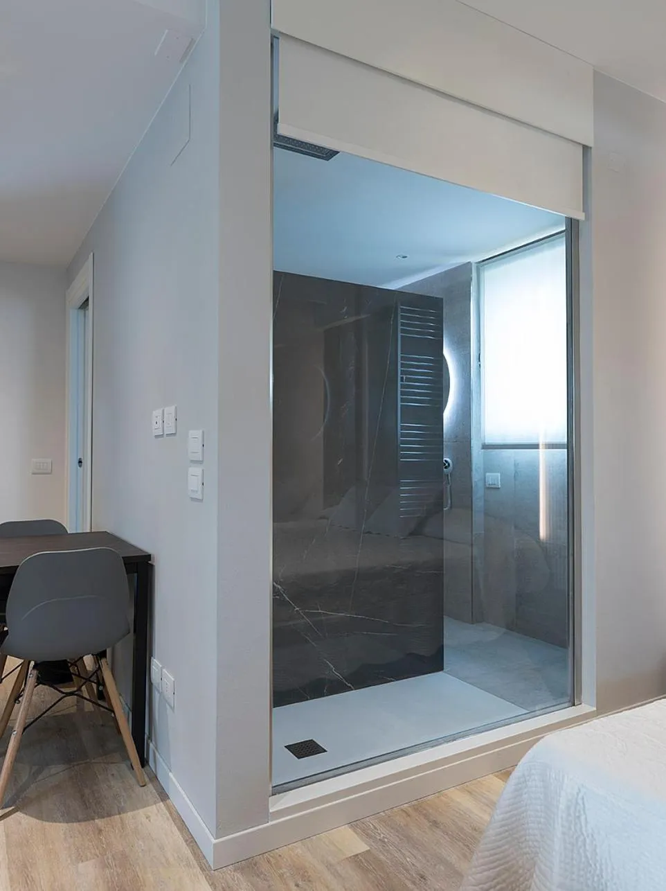 Shower, Bed in Viola Relais