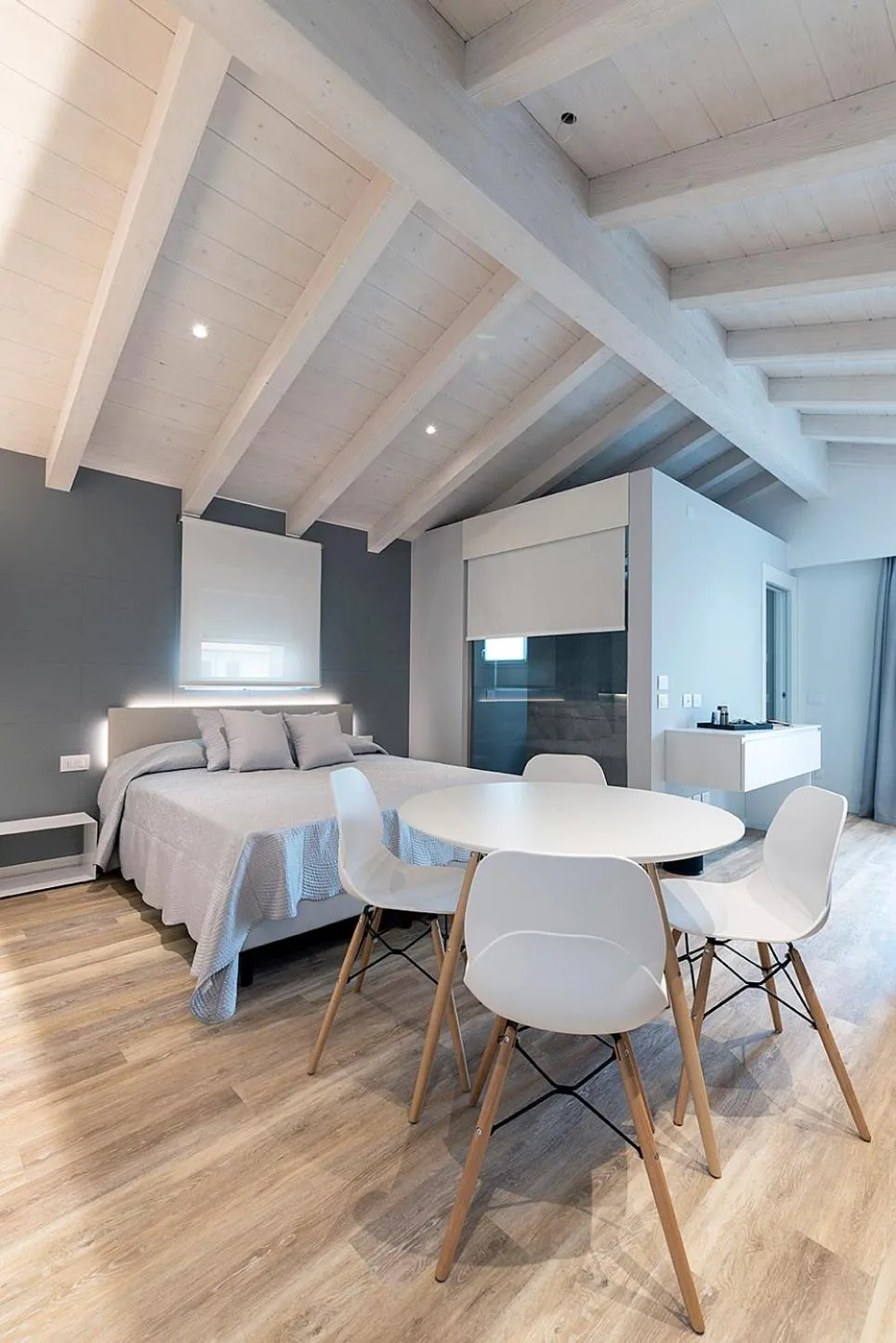 Photo of the whole room in Viola Relais