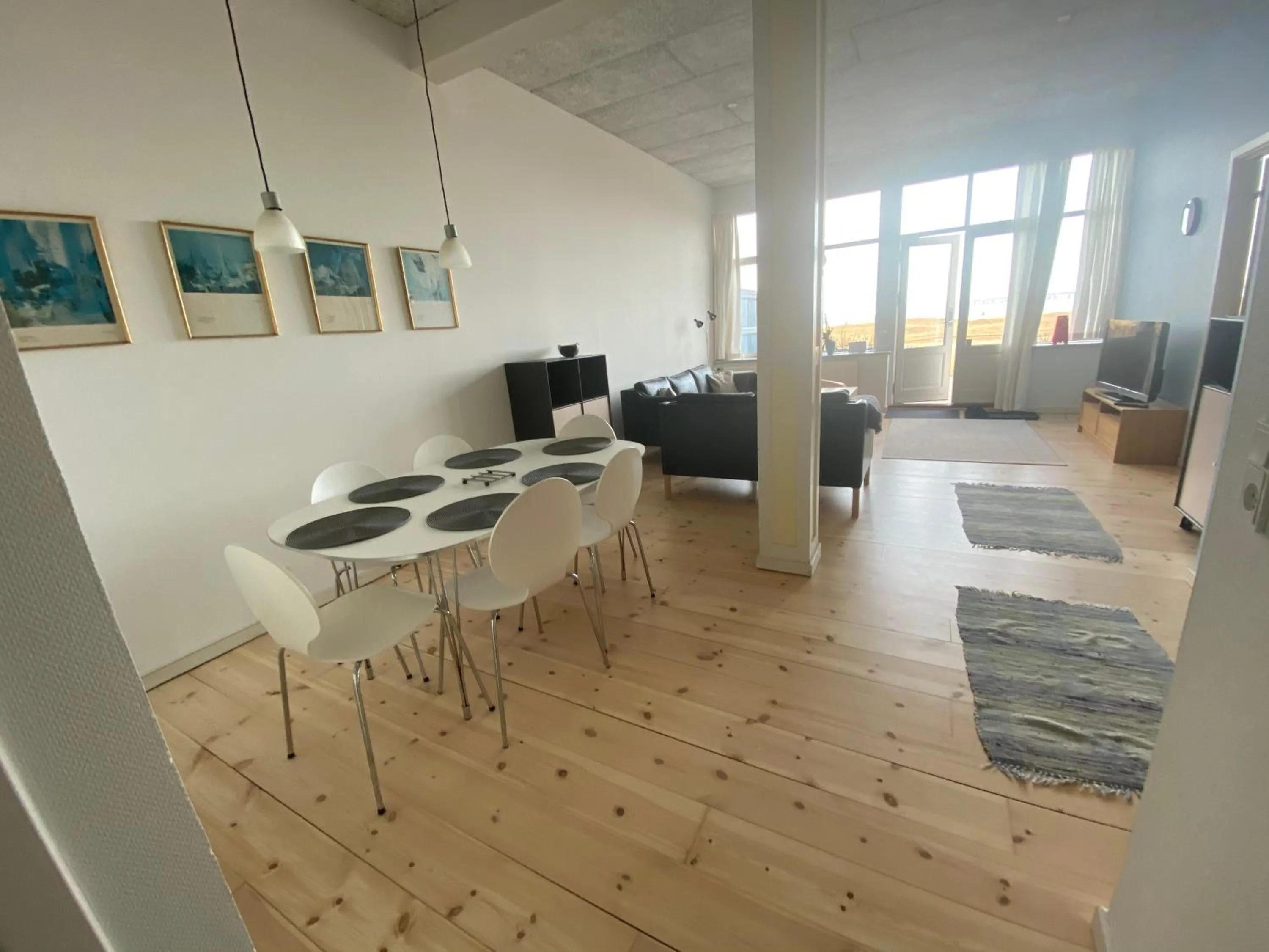 Dining area in Skærven Beachfront Apartments and Cottage