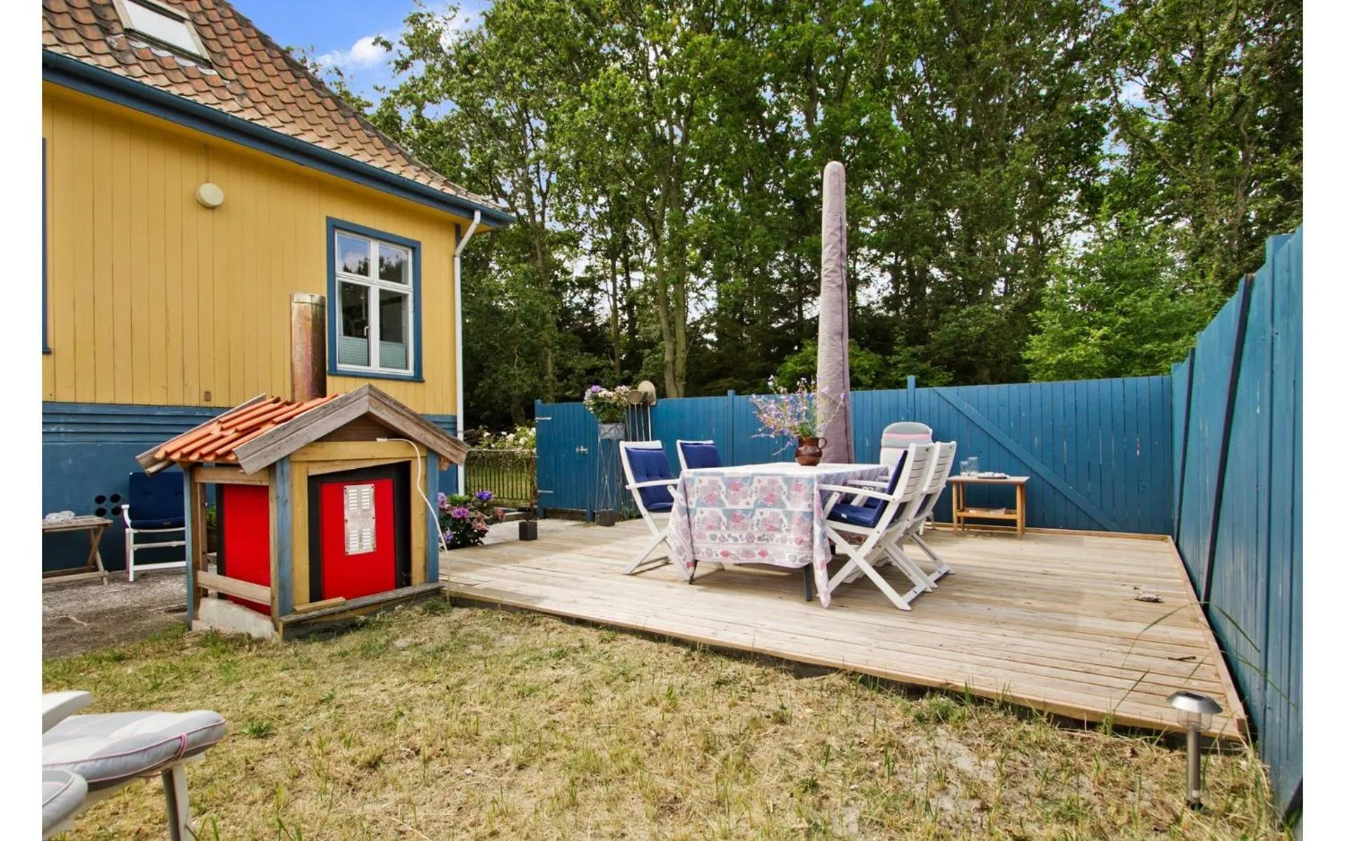 Patio in Skærven Beachfront Apartments and Cottage