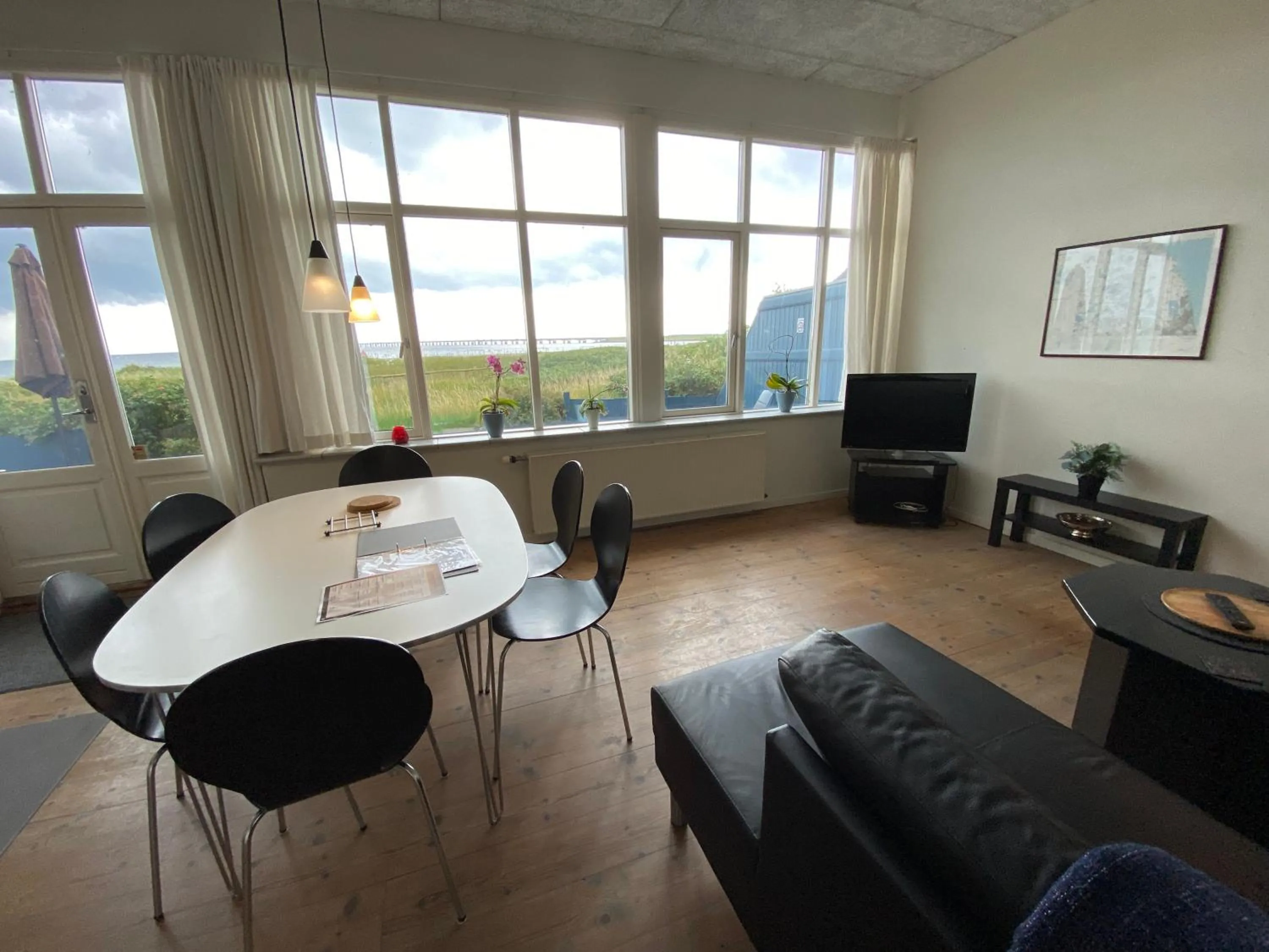 Living room in Skærven Beachfront Apartments and Cottage
