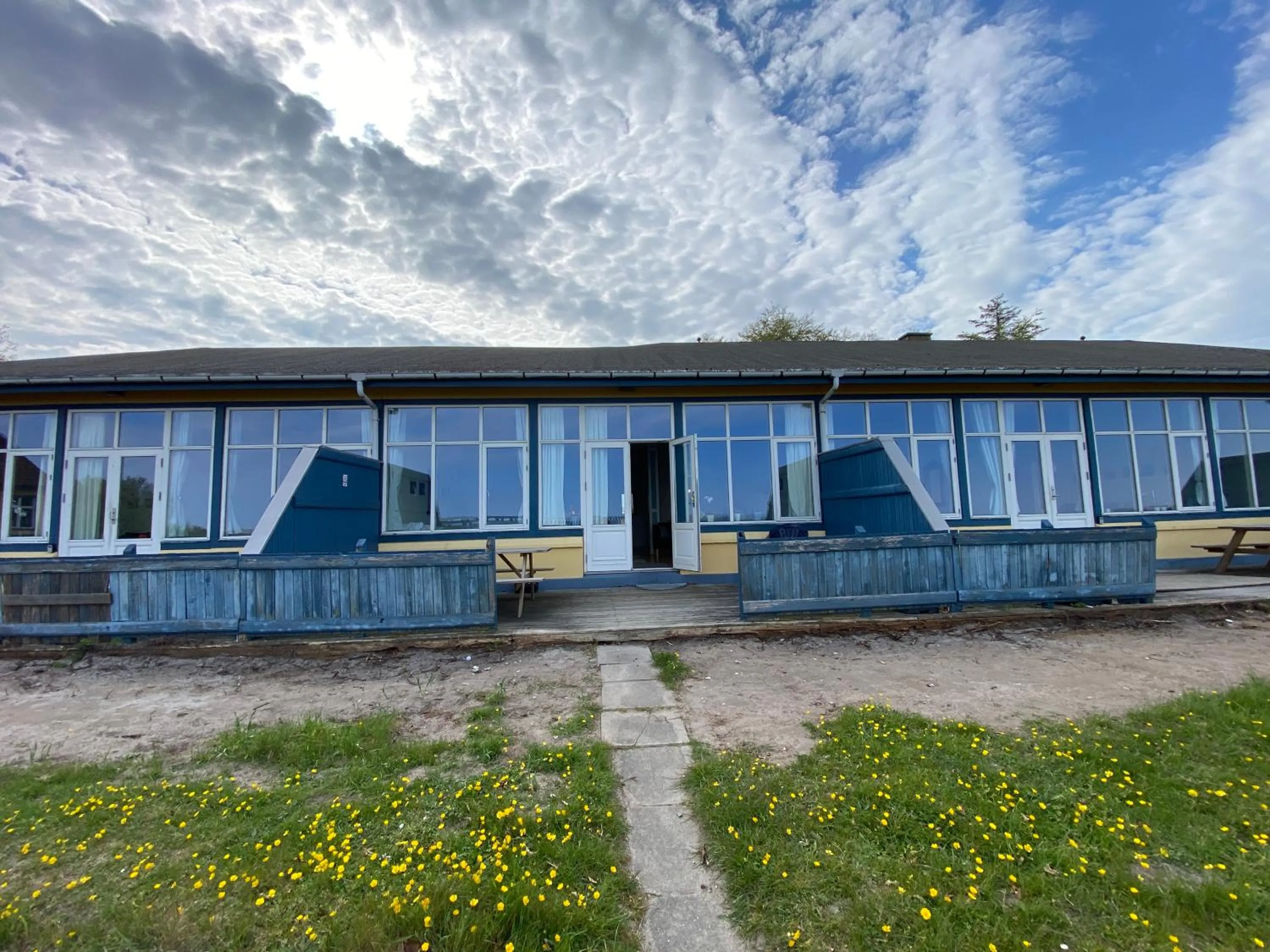 Property building in Skærven Beachfront Apartments and Cottage