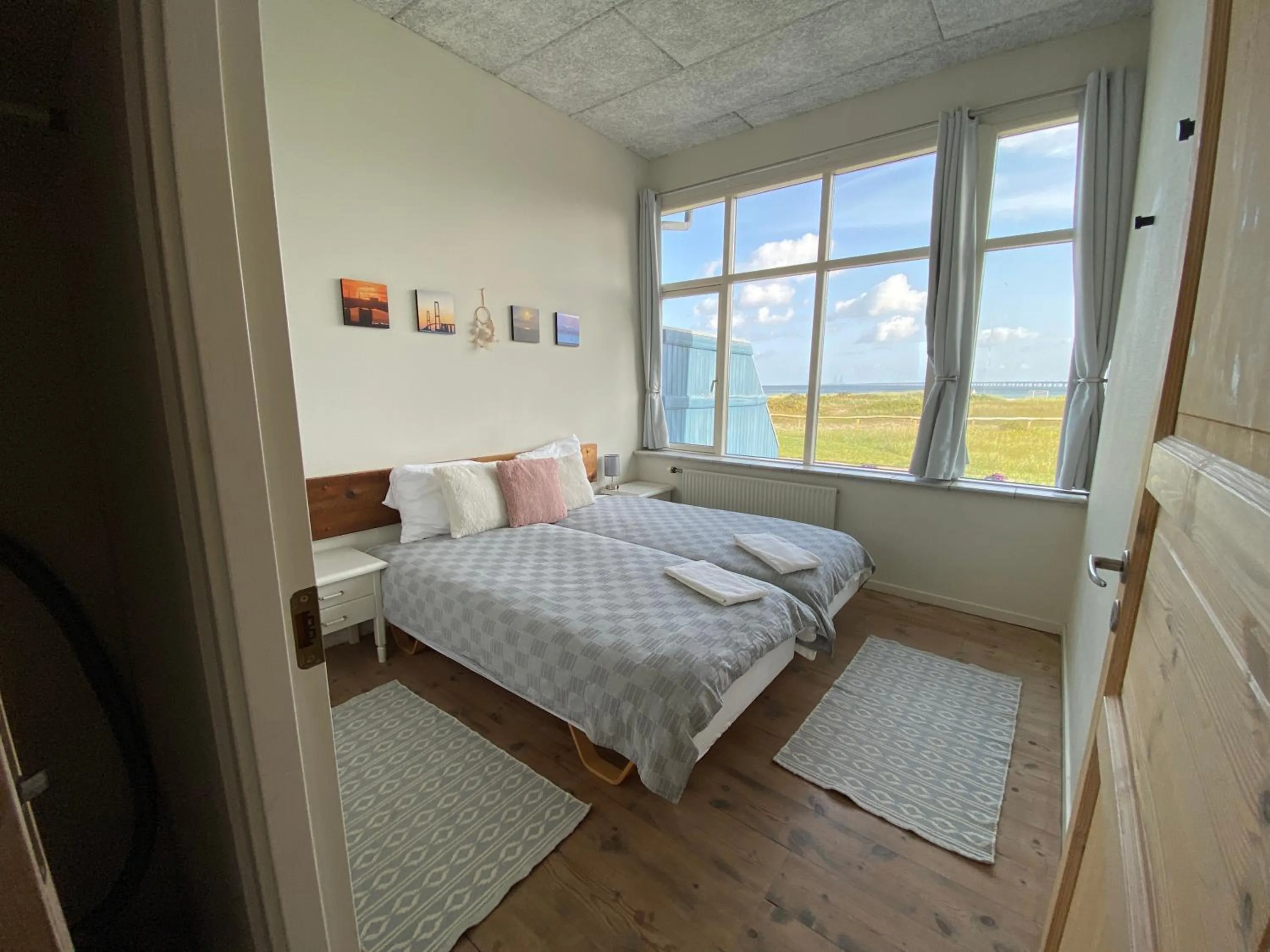 Bed in Skærven Beachfront Apartments and Cottage