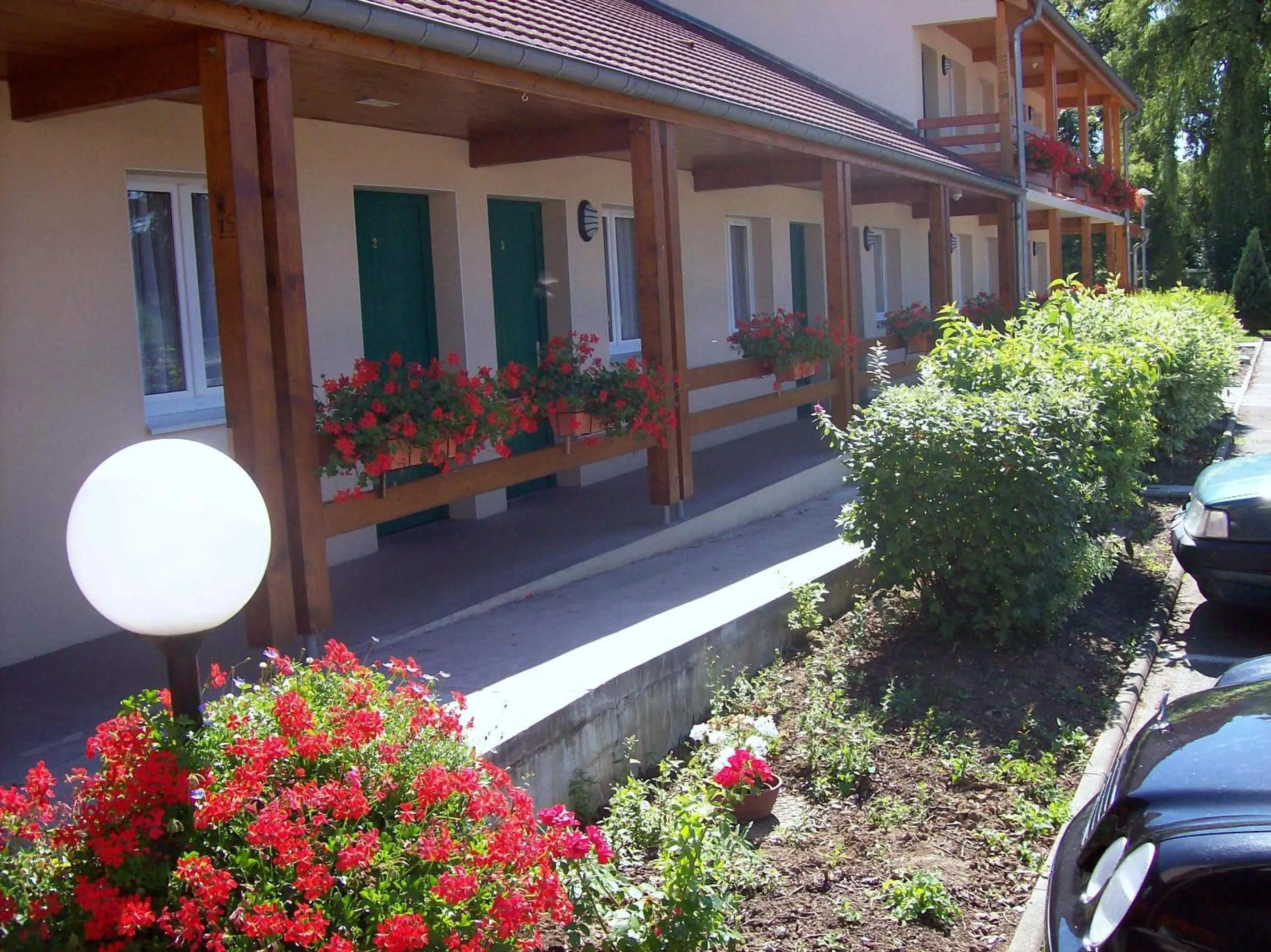 Facade/entrance in Hotel Restaurant De La Canner