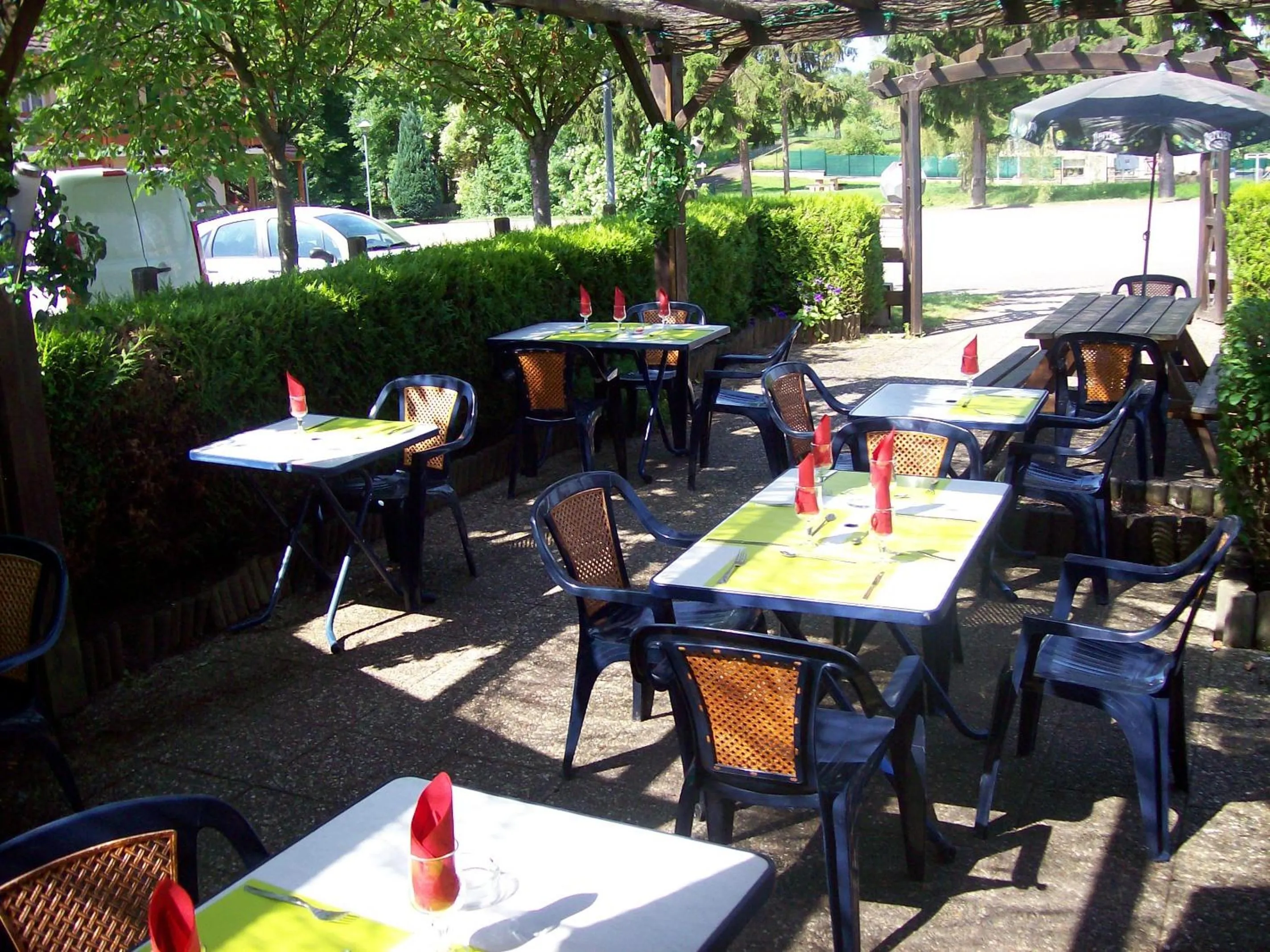 Patio in Hotel Restaurant De La Canner