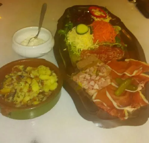 Lunch in Hotel Restaurant De La Canner