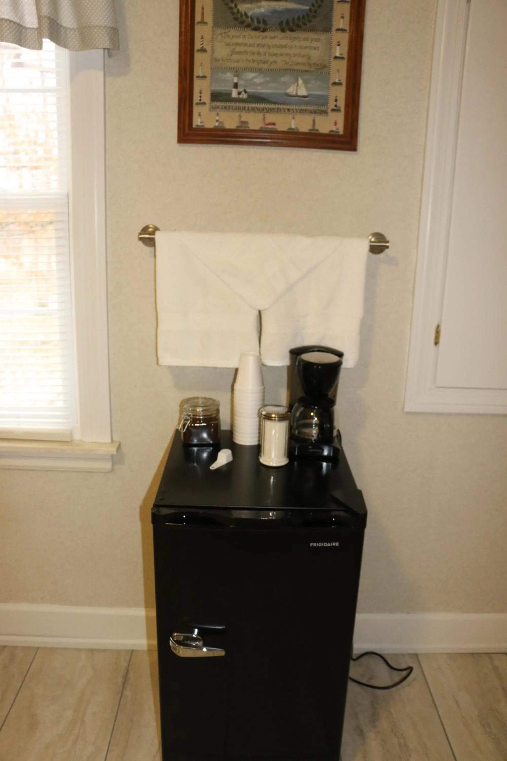 Coffee/tea facilities in Cedar Grove Inn