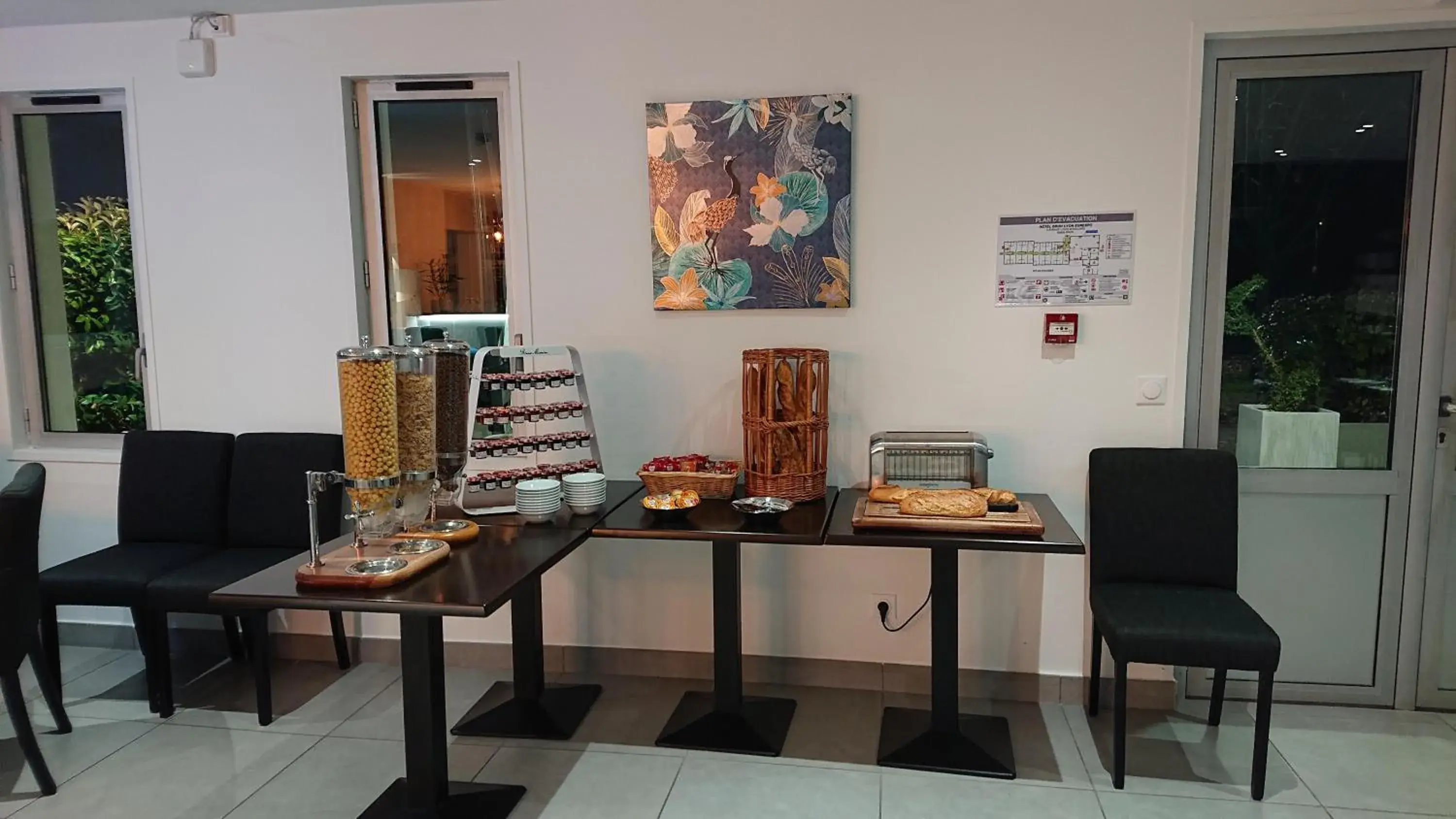 Food in Kyriad Direct Bron Lyon Eurexpo Food in Kyriad Direct Bron Lyon Eurexpo