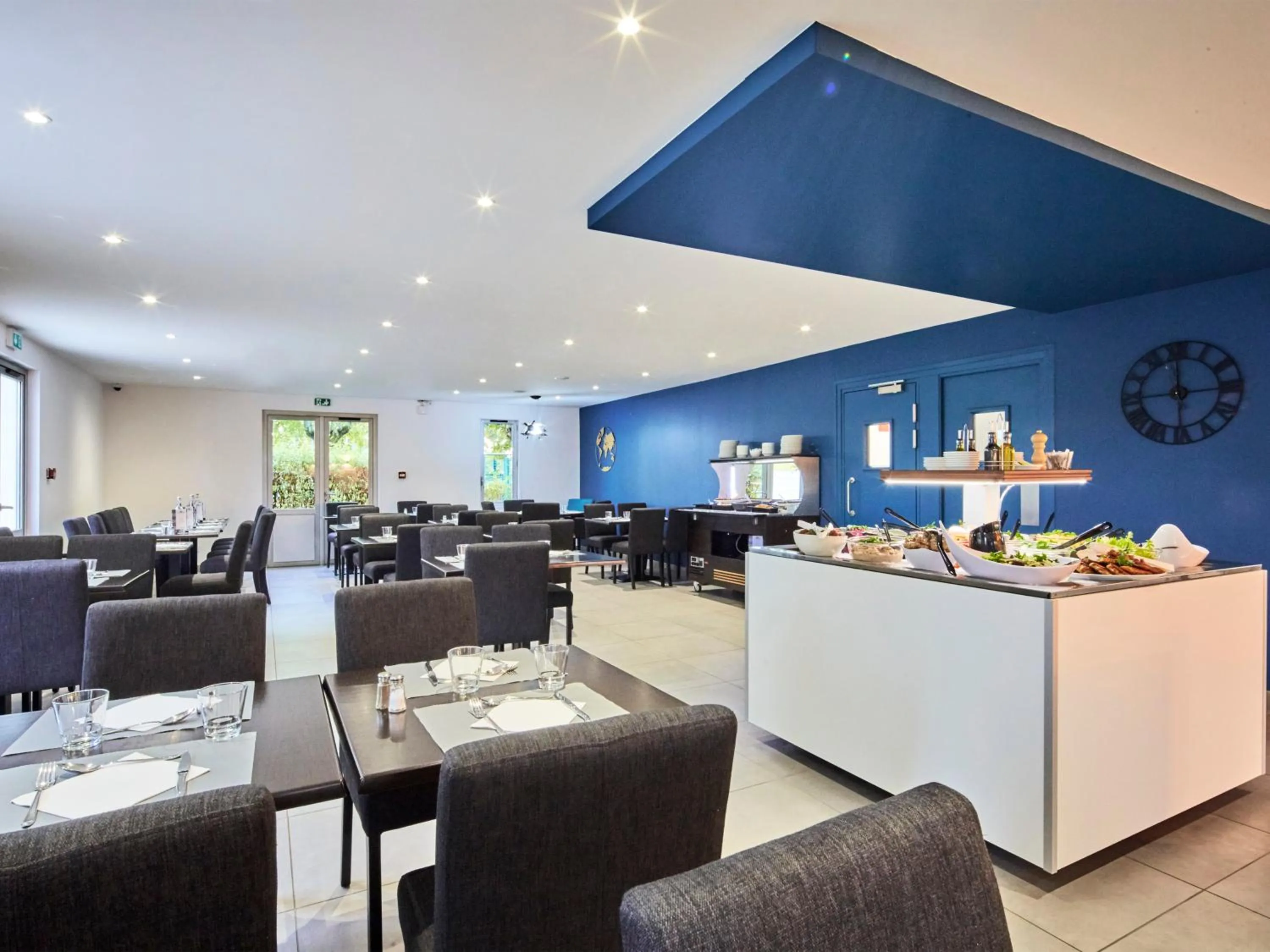 Restaurant/places to eat in Kyriad Direct Bron Lyon Eurexpo