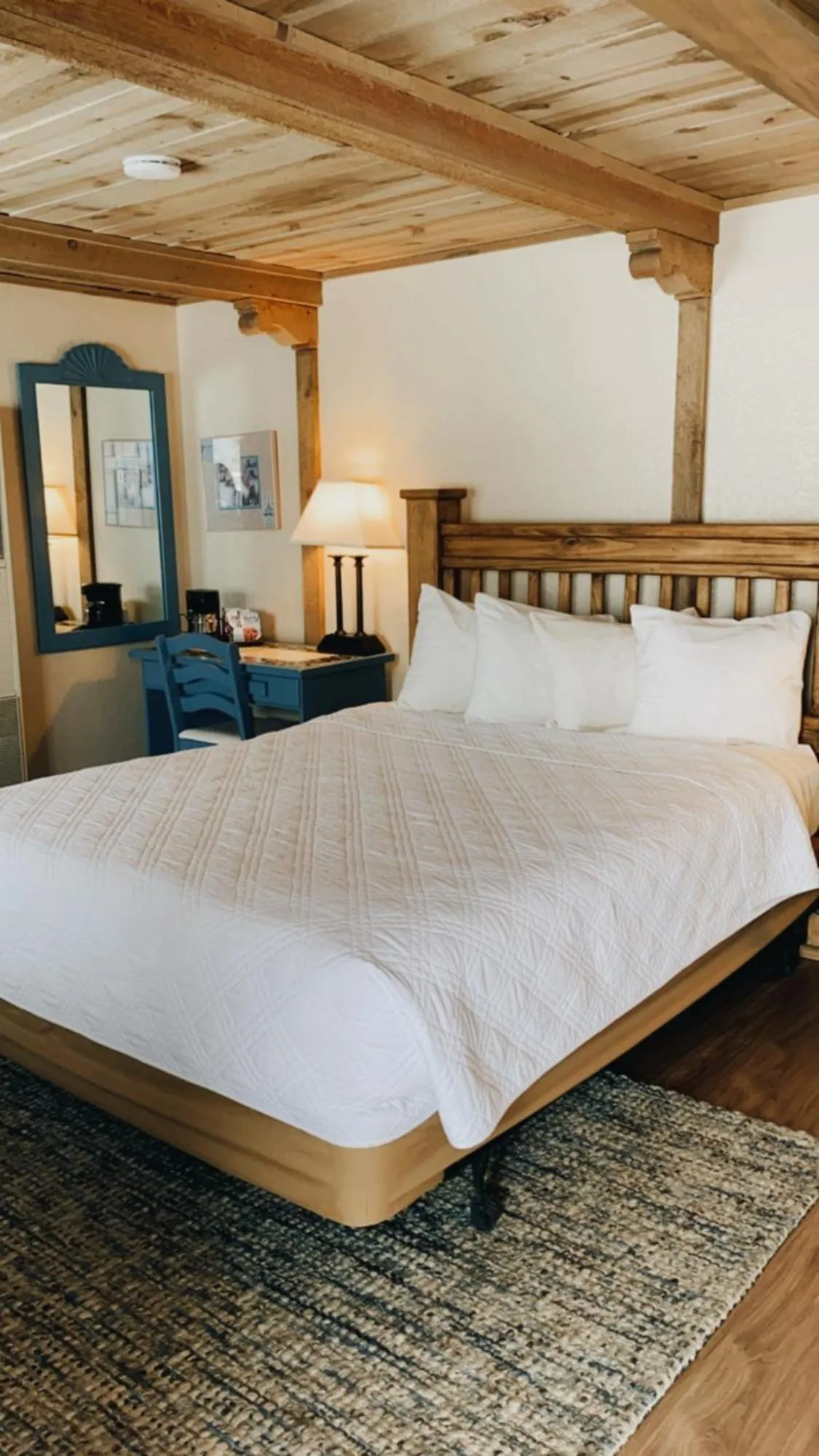 Bed in Chama Trails Motel