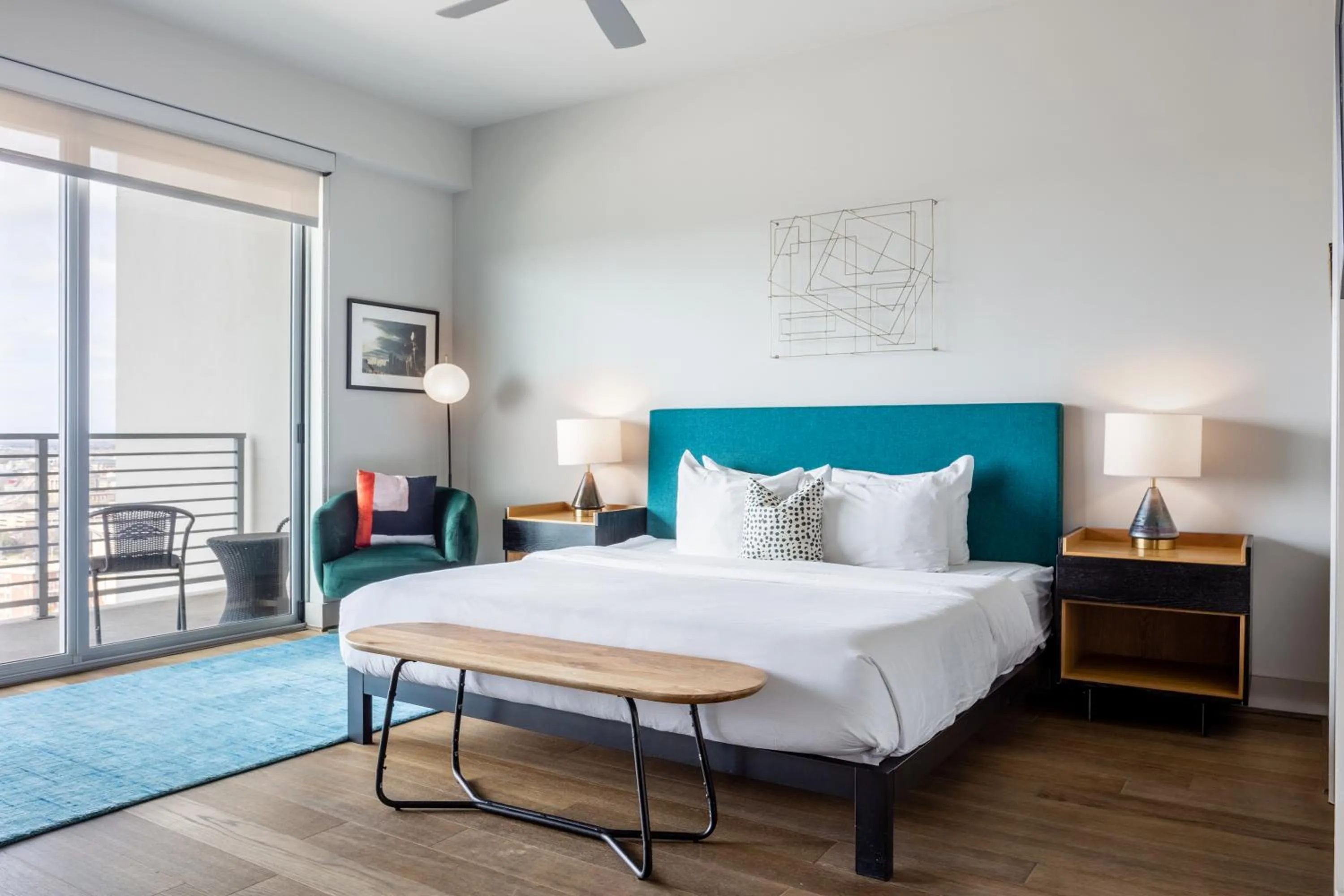 Bed in Locale Victory Park - Dallas