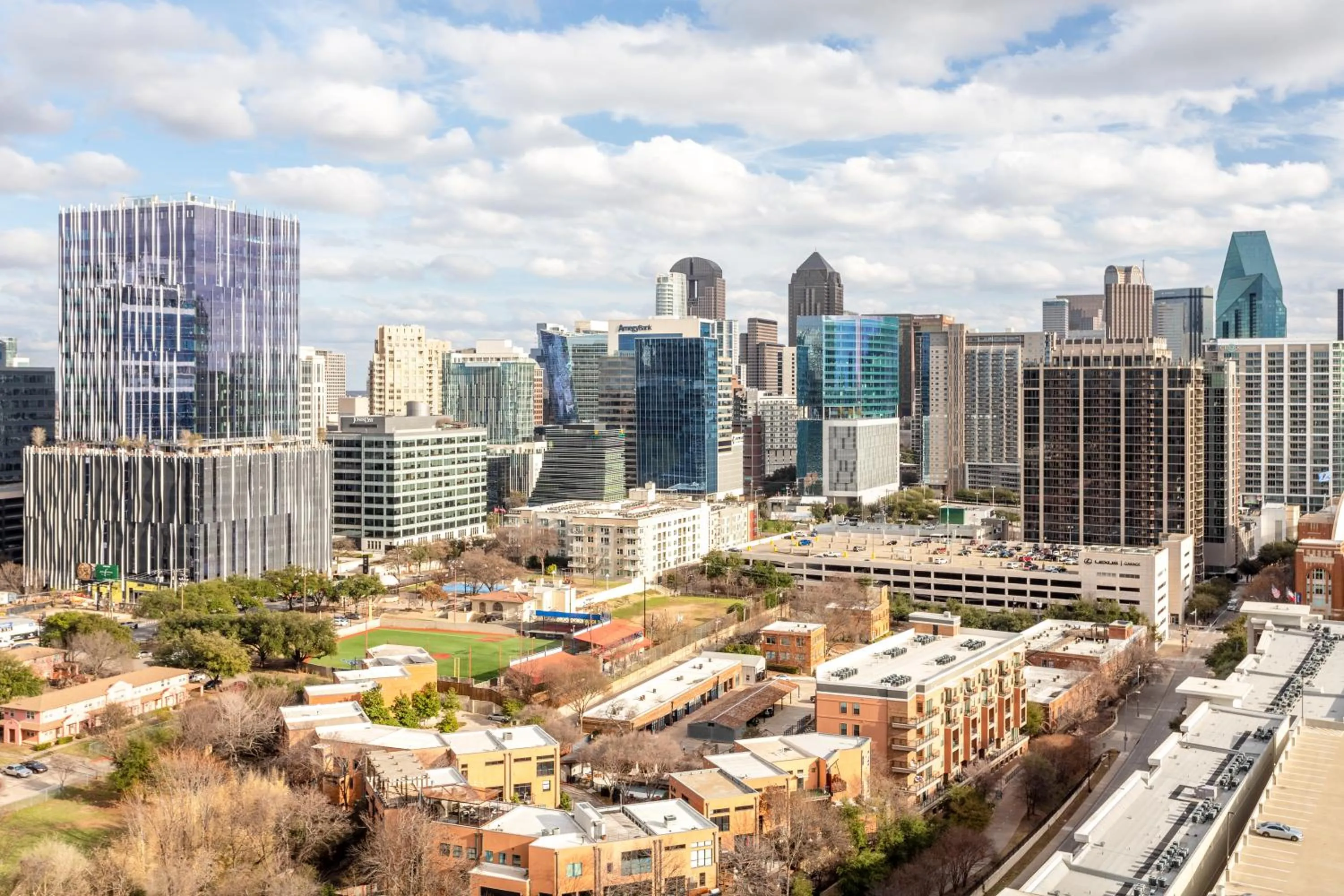 City view in Locale Victory Park - Dallas