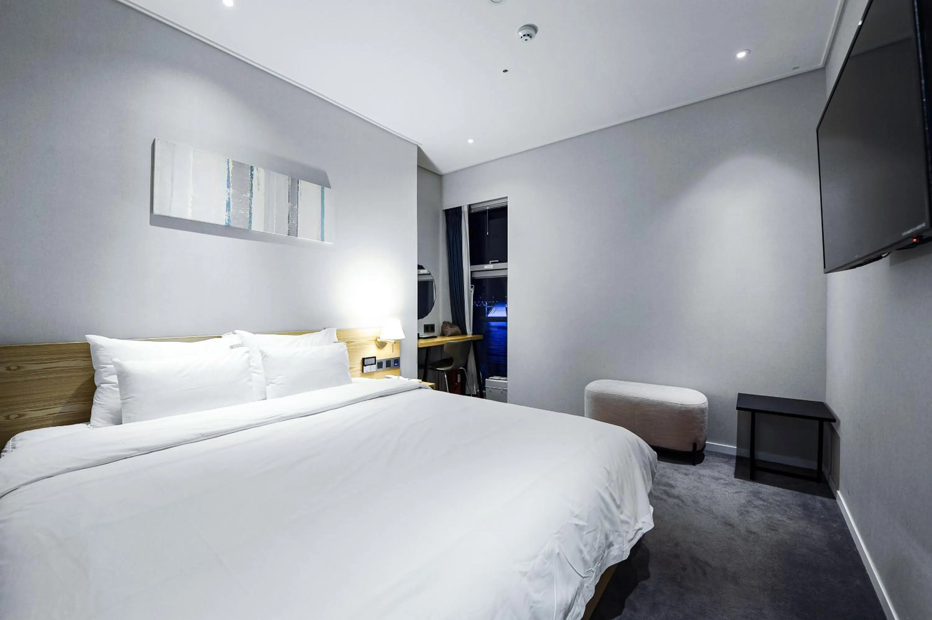 Bed in Ocean The Point Hotel Busan