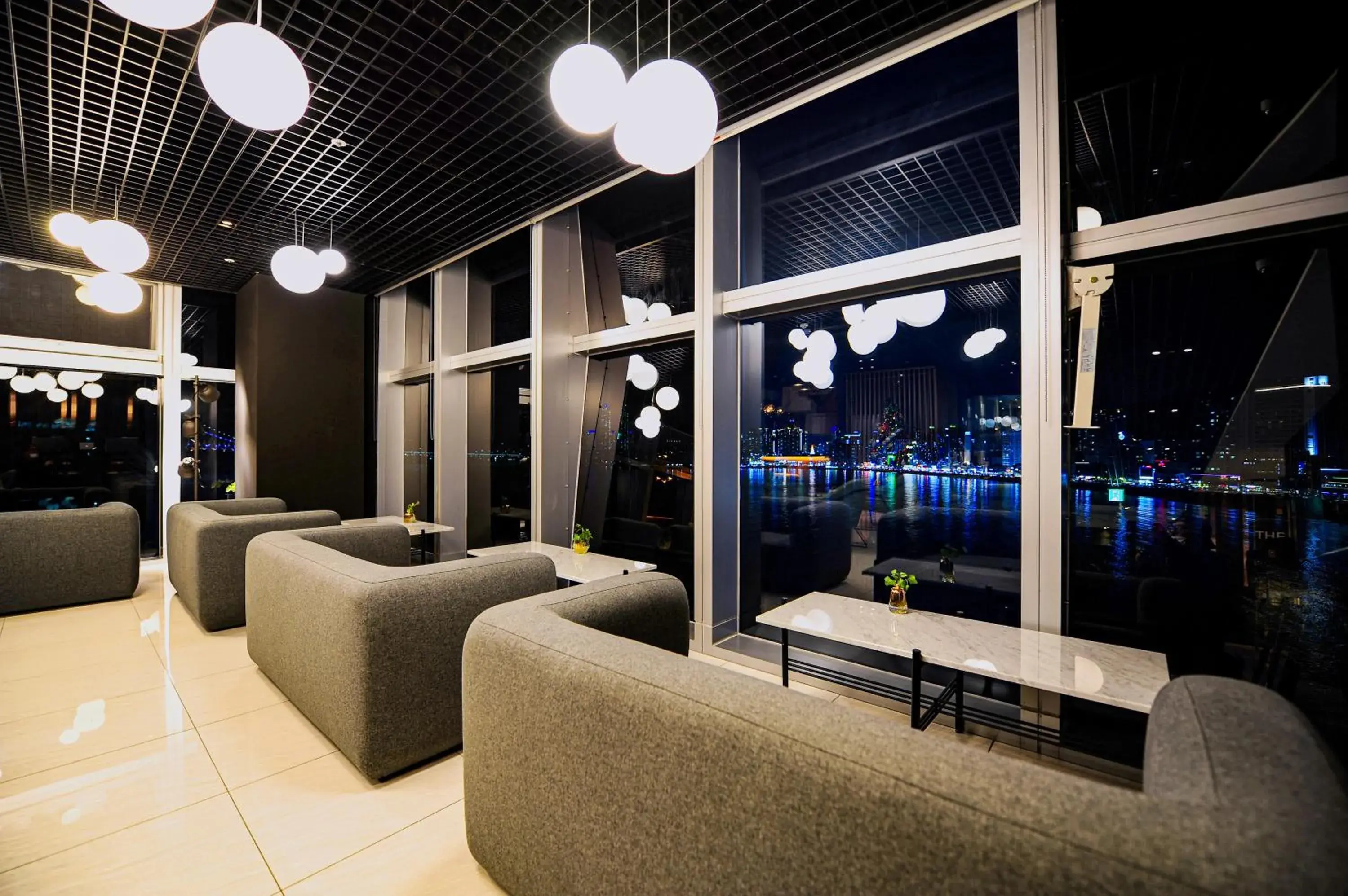 Property building in Ocean The Point Hotel Busan Property building in Ocean The Point Hotel Busan