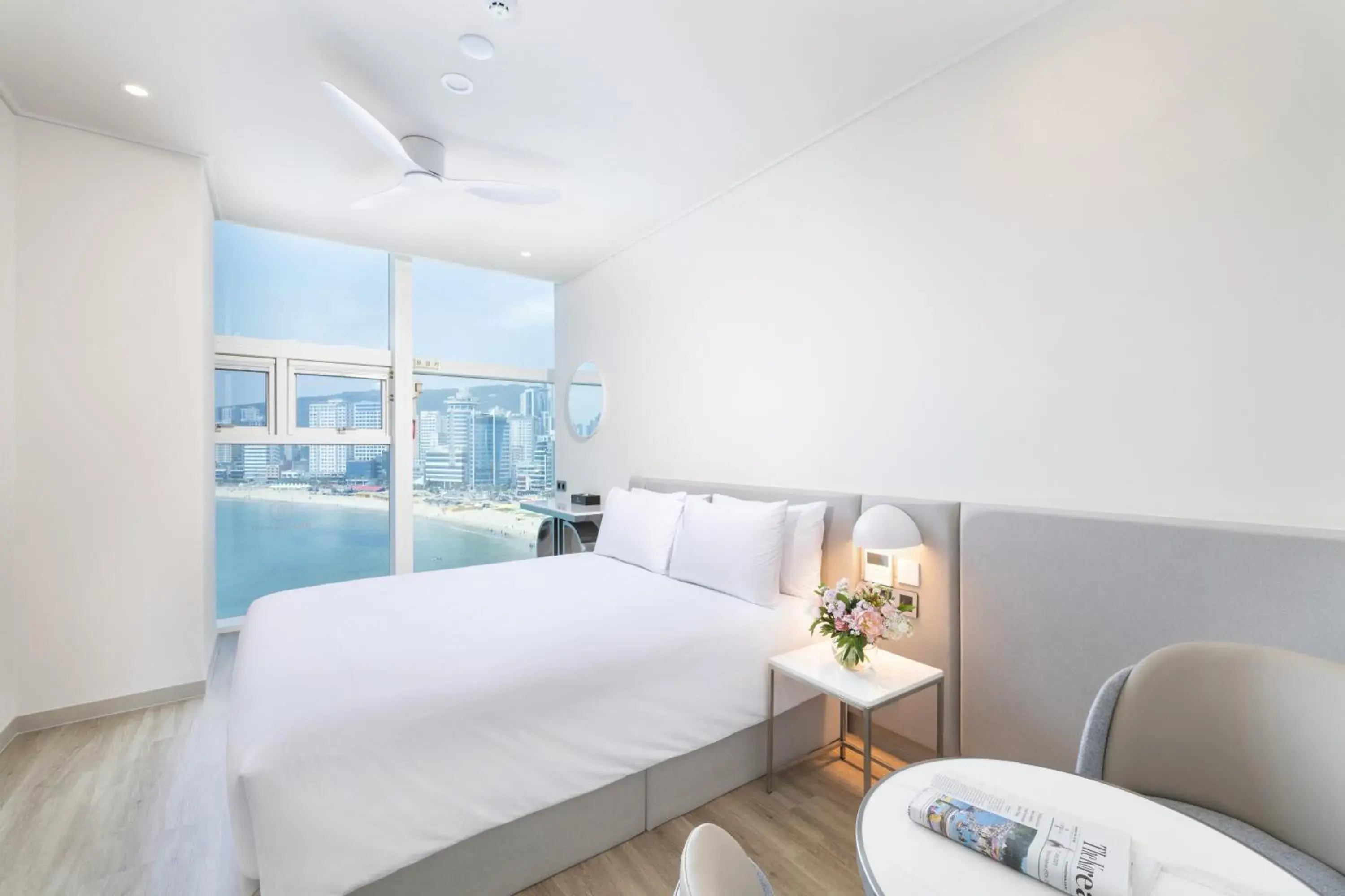 Bed in Ocean The Point Hotel Busan Bed in Ocean The Point Hotel Busan