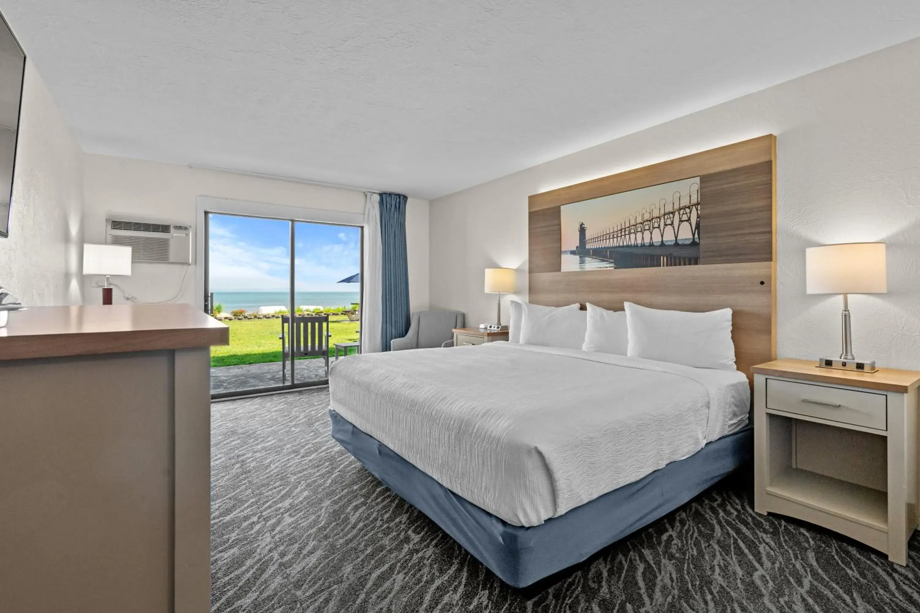 Bedroom, Bed in The Beach Haus - Traverse City Bedroom, Bed in The Beach Haus - Traverse City