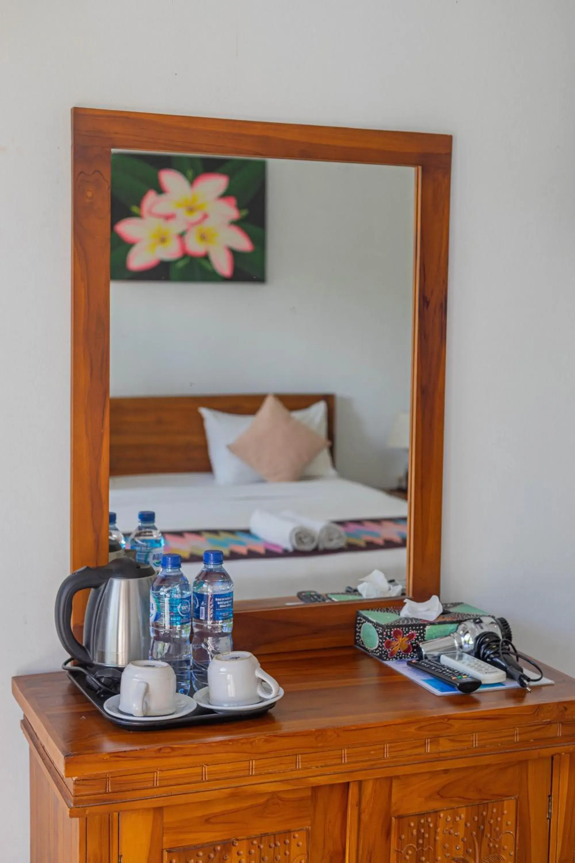 Coffee/tea facilities, Bed in Bhavana Cottage Coffee/tea facilities, Bed in Bhavana Cottage