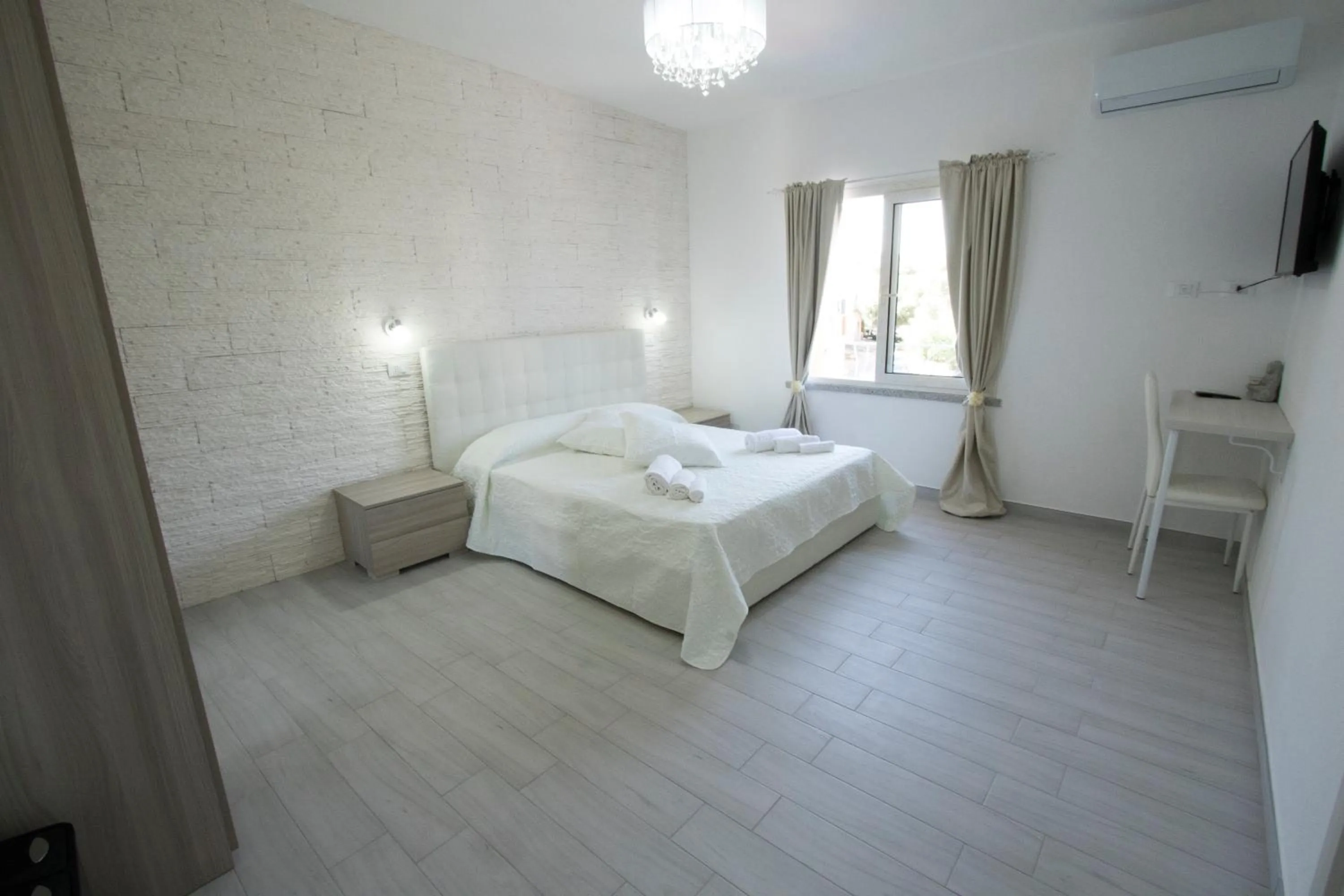 Bedroom, Bed in B&B Sole E Luna