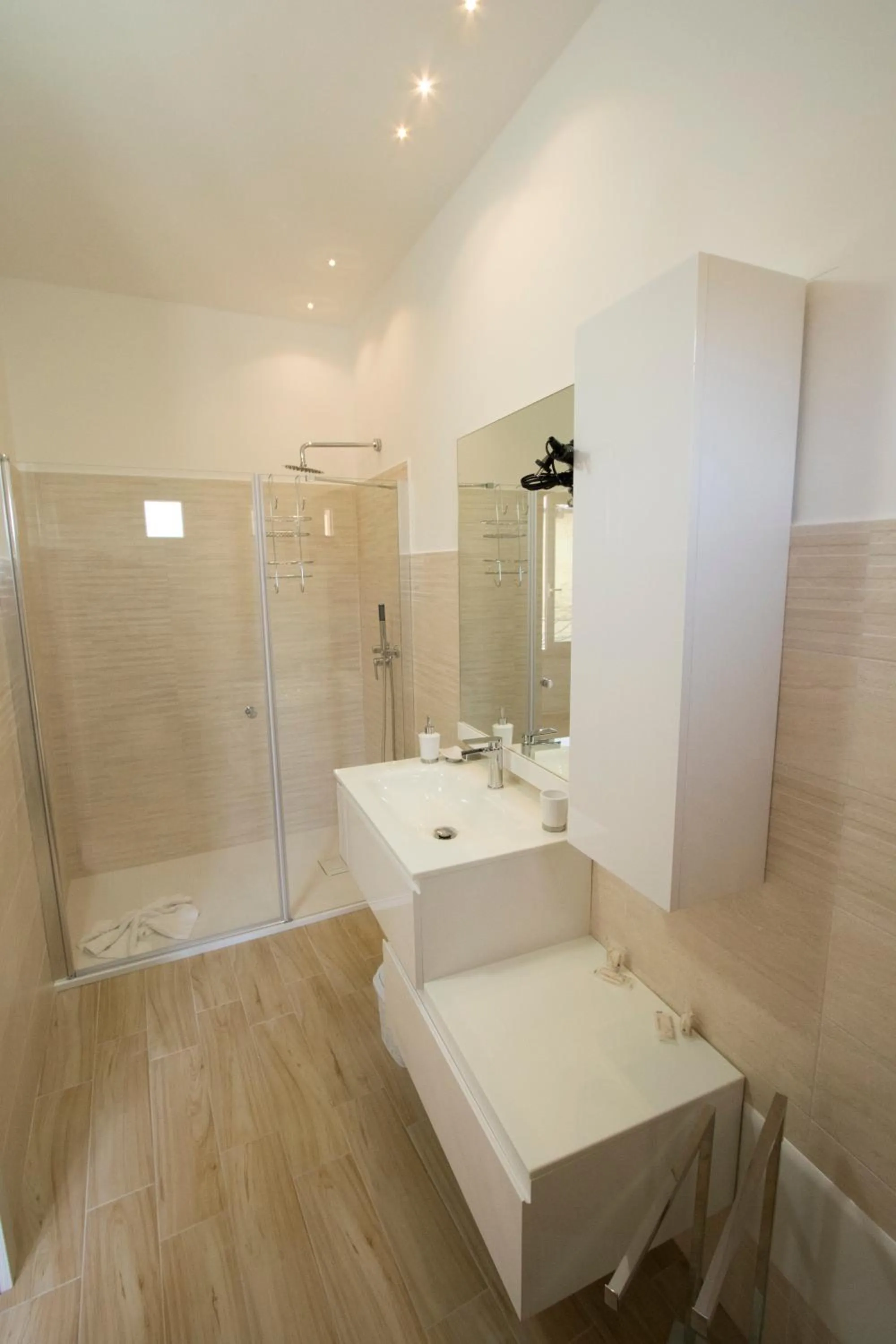 Shower in B&B Sole E Luna