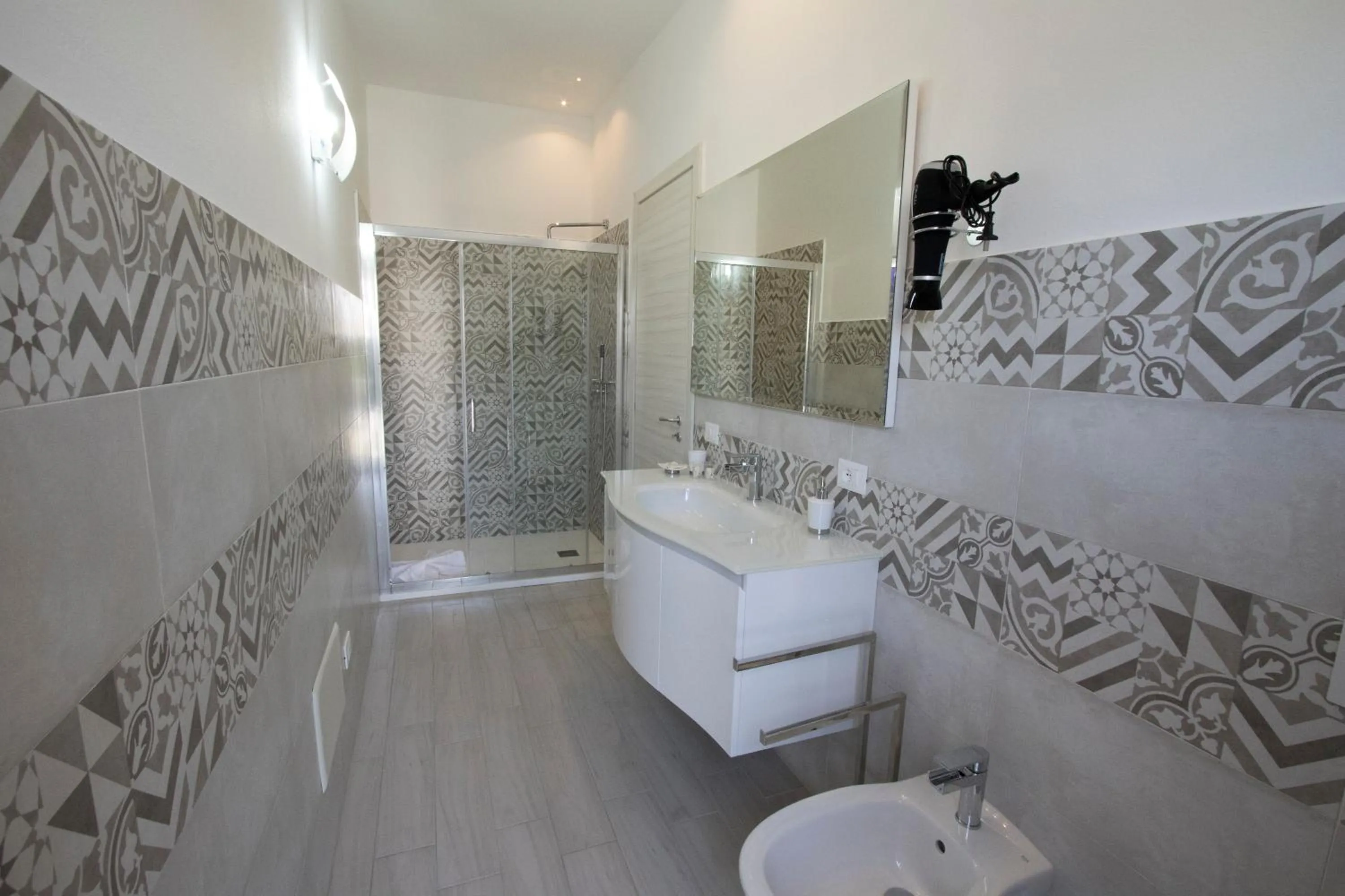 Shower in B&B Sole E Luna