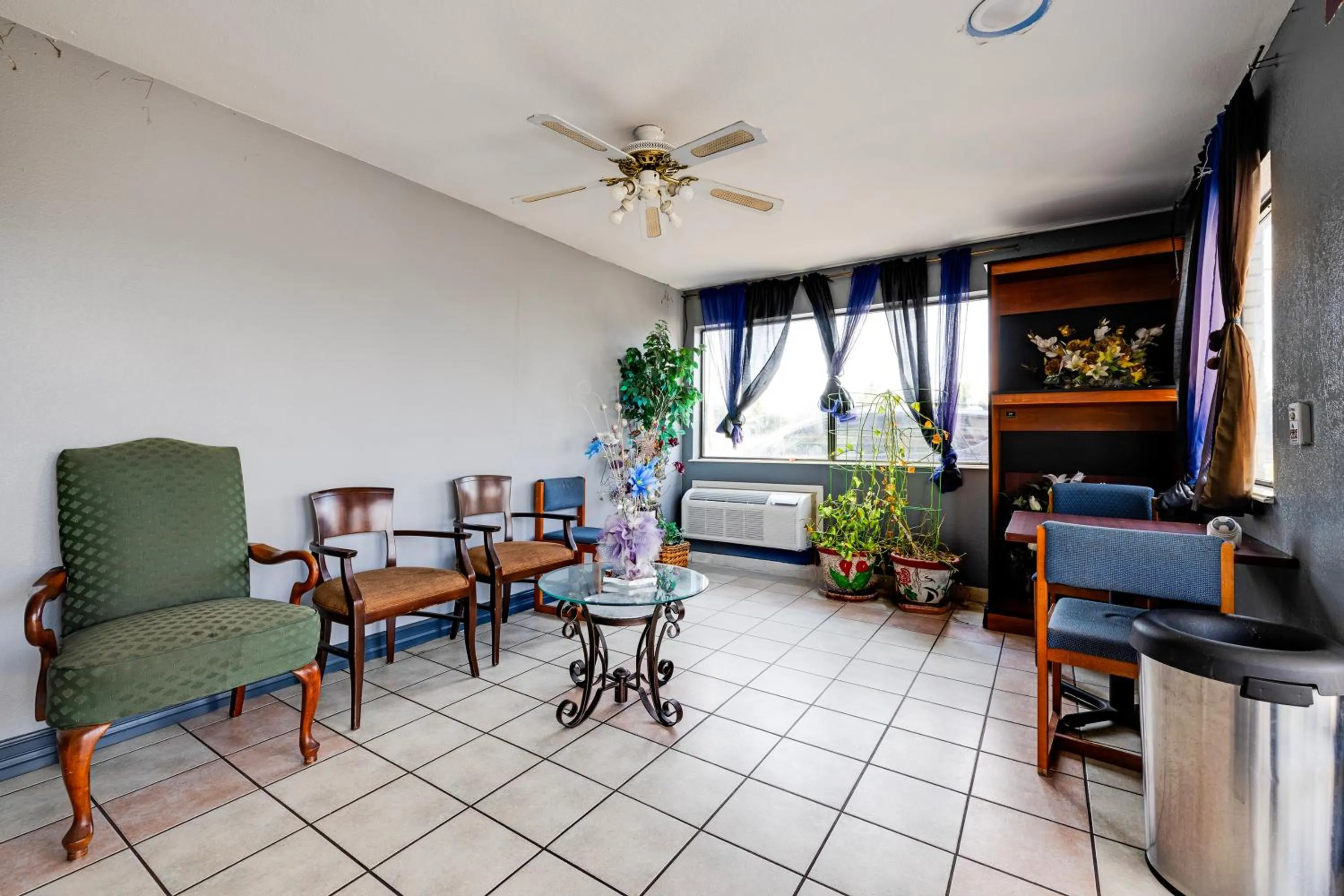 Seating area in Hotel O Luxury Inn Channelview Baytown I-10