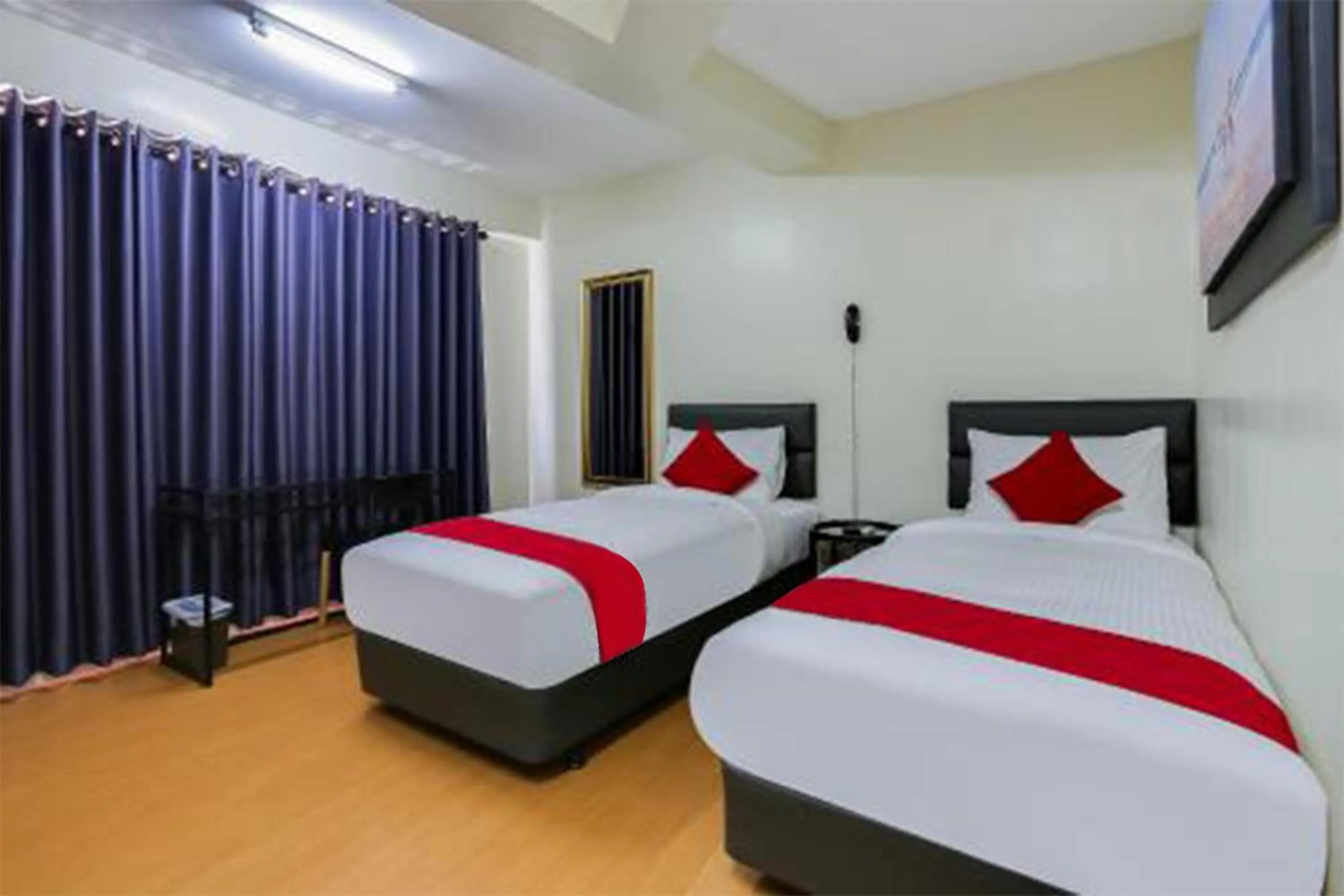 Bed in Anglo Residences Manila