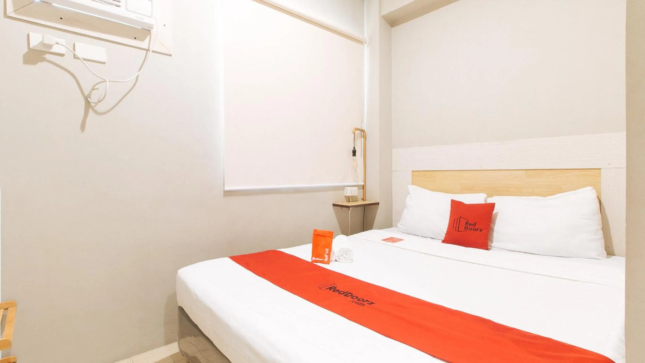 Bedroom, Bathroom in RedDoorz near Osmeña Hway2 - Quarantine Hotel