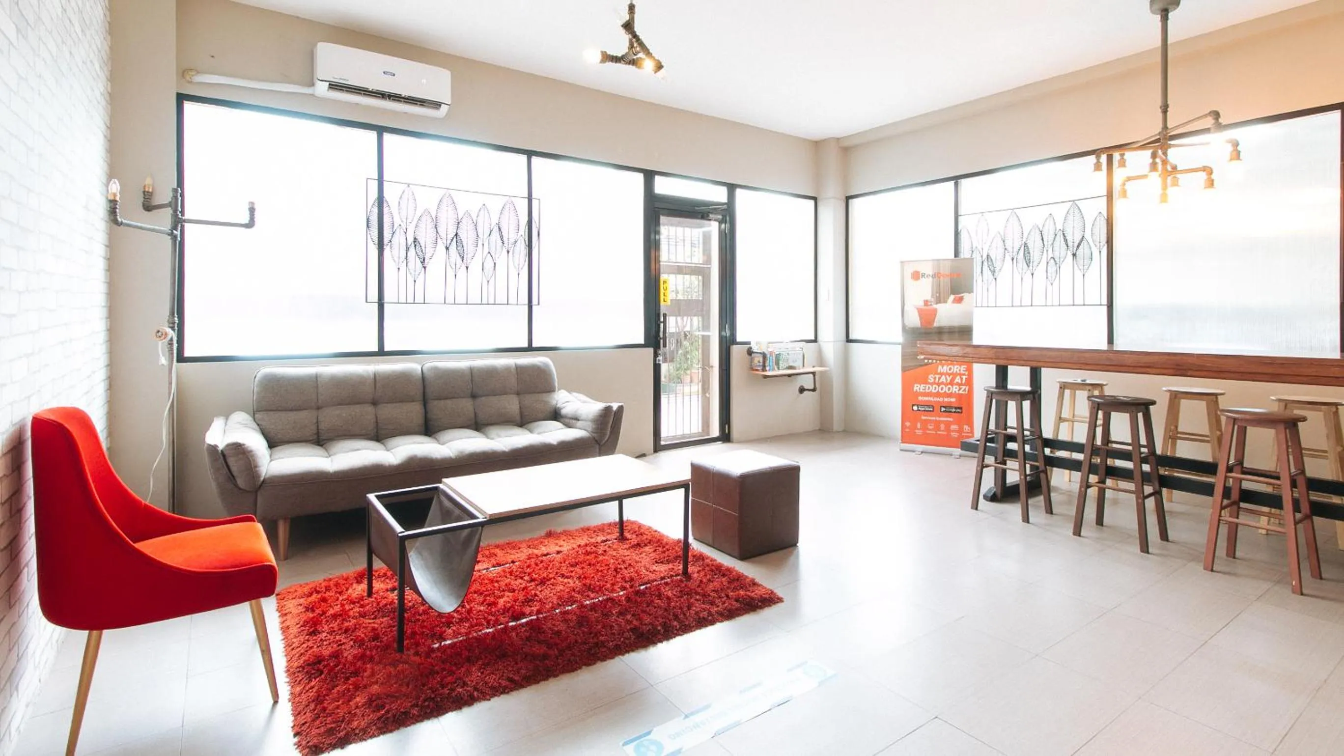 Lobby or reception in RedDoorz near Osmeña Hway2 - Quarantine Hotel