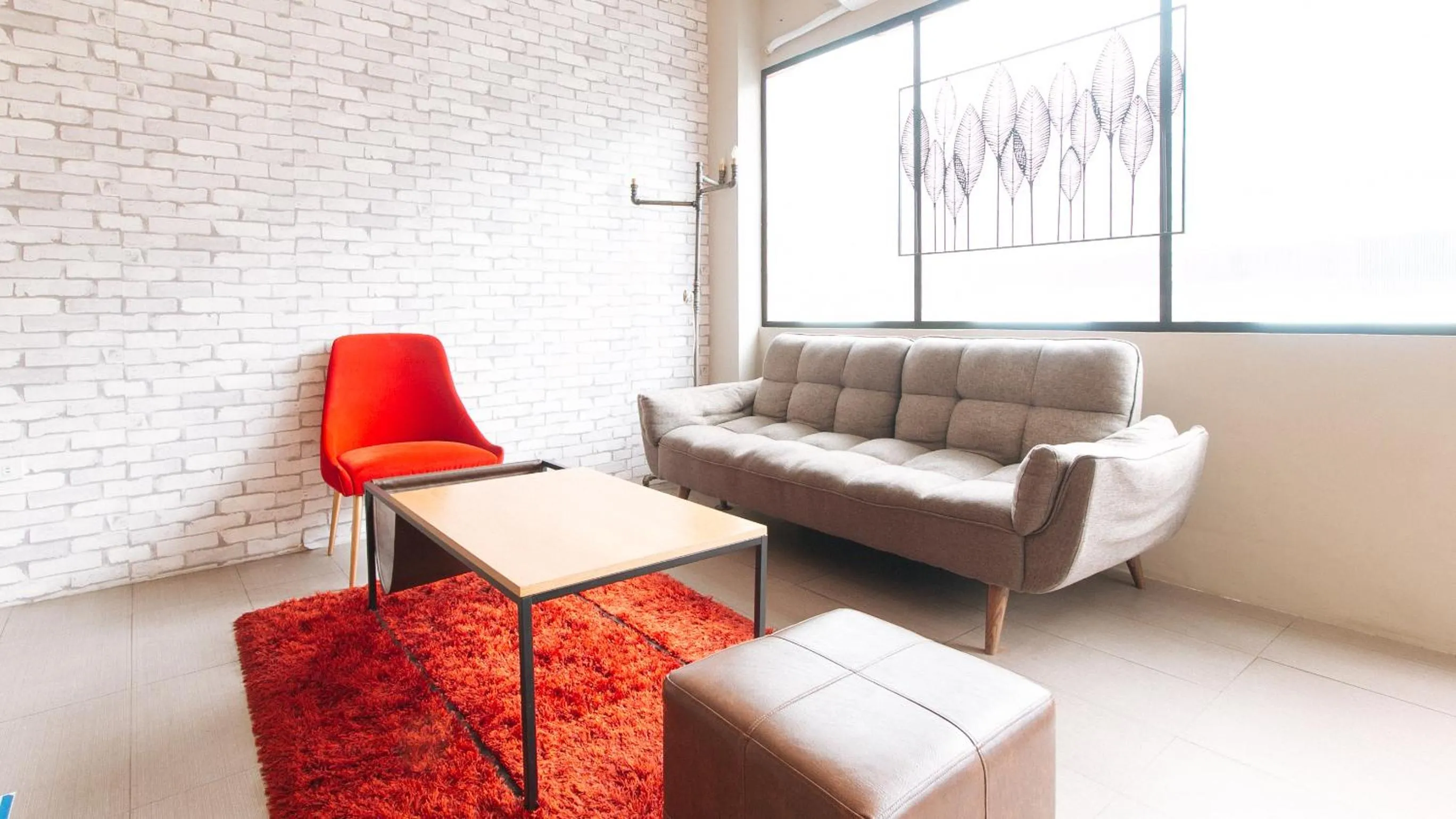 Seating Area in RedDoorz near Osmeña Hway2 - Quarantine Hotel