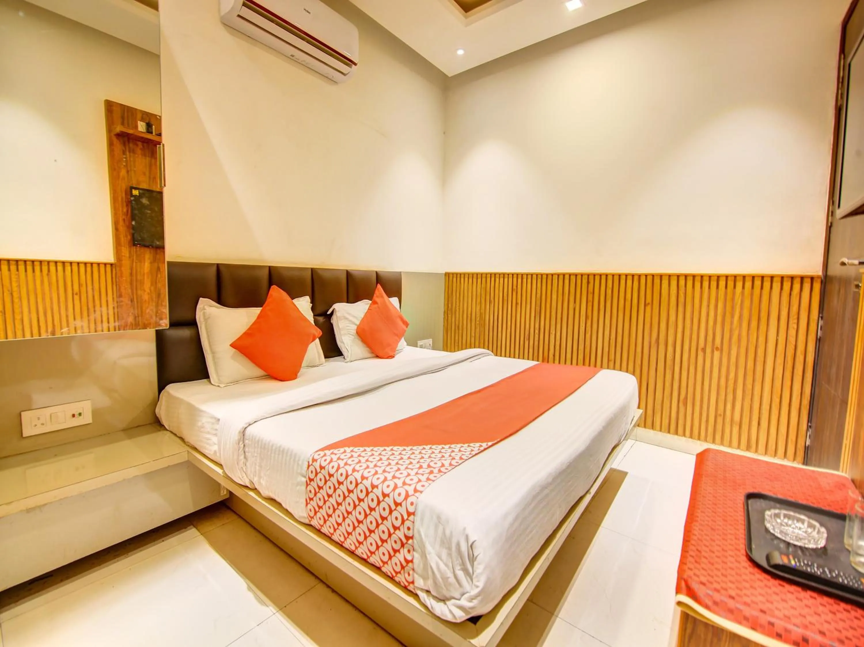 Bedroom, Bed in Hotel O Shri Sai