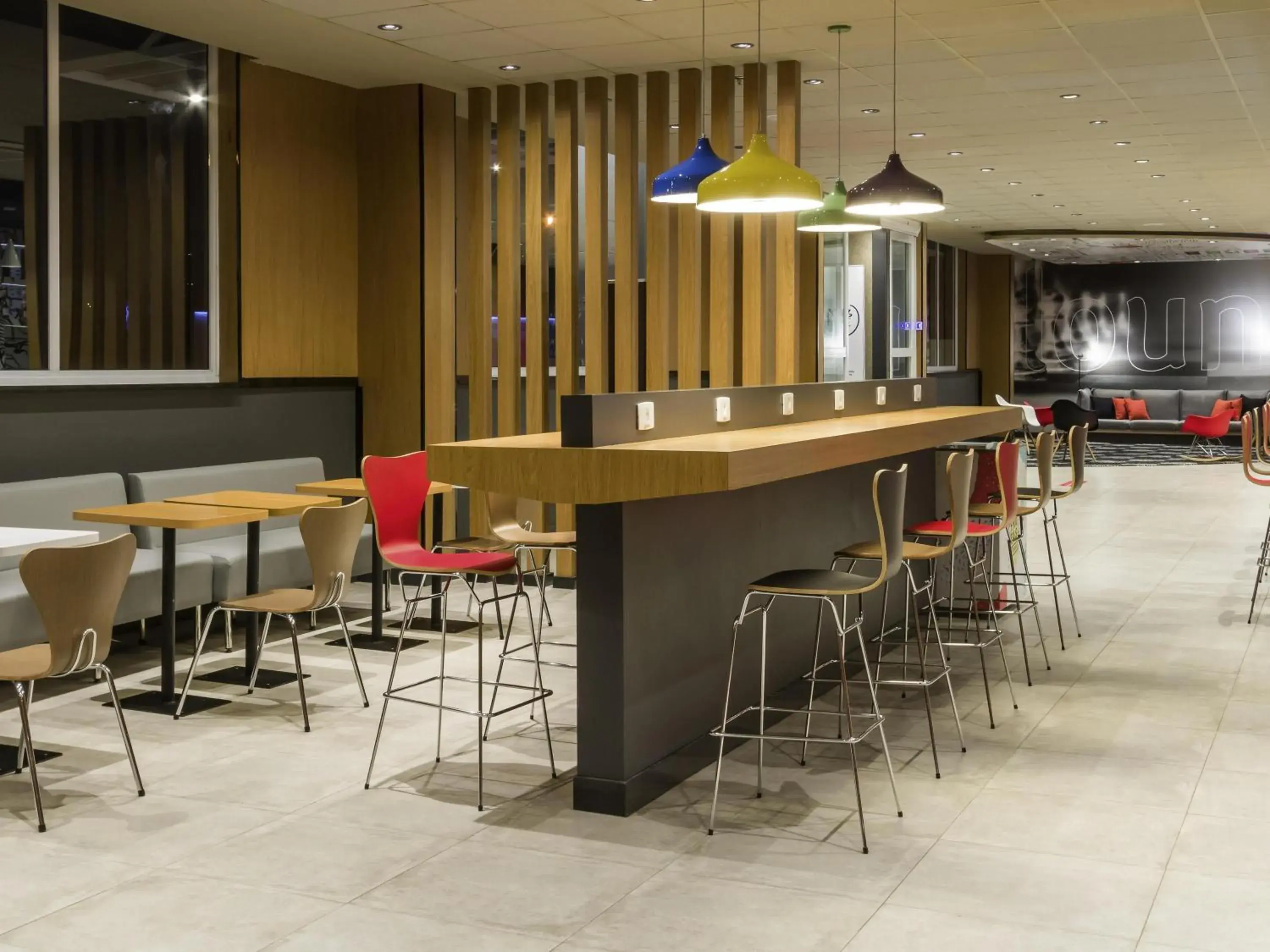 Restaurant/places to eat in Ibis Americana Restaurant/places to eat in Ibis Americana