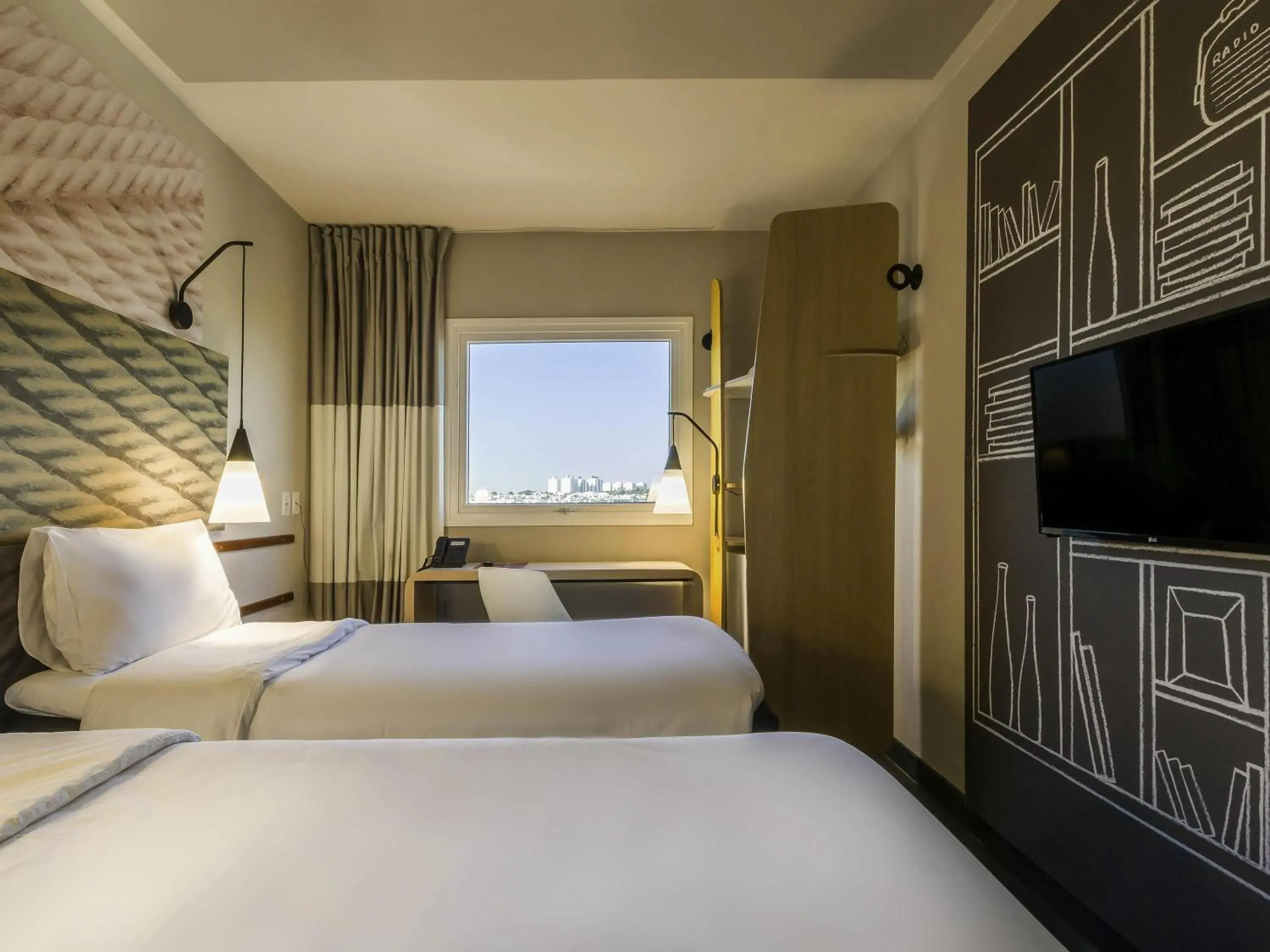 Bedroom, Bed in Ibis Americana Bedroom, Bed in Ibis Americana