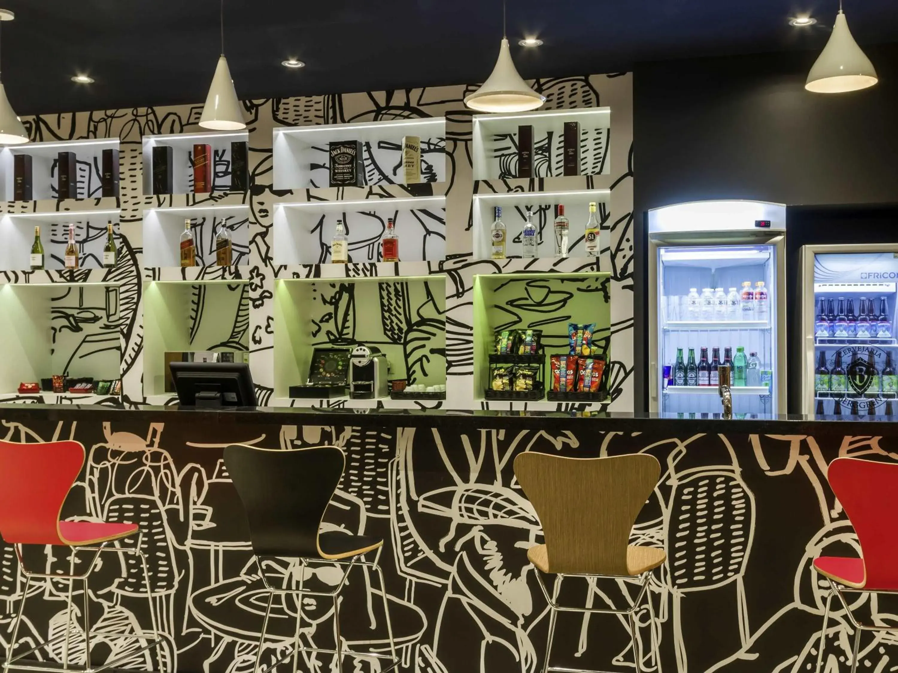 Lounge or bar in Ibis Americana Lounge or bar in Ibis Americana