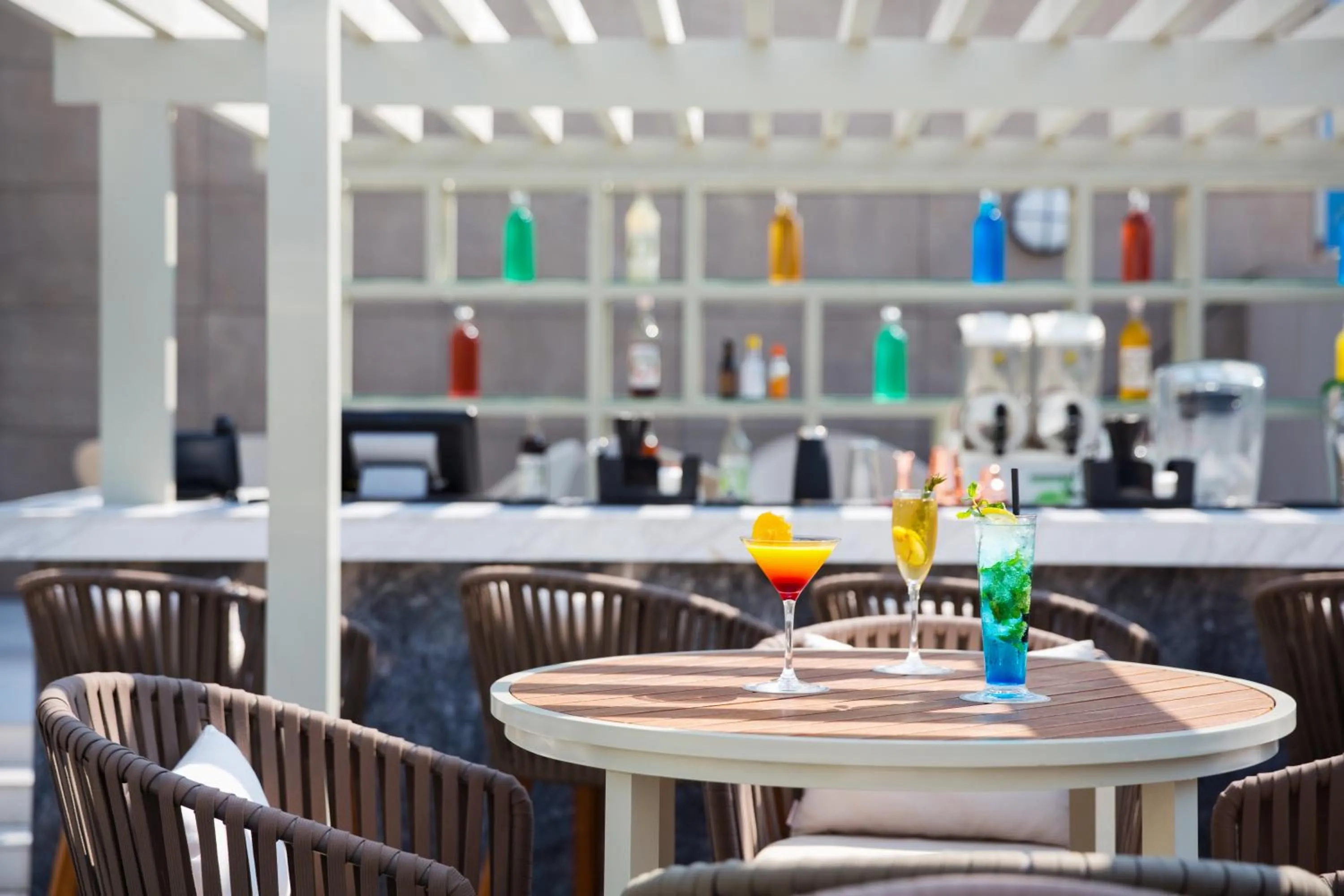 Restaurant/places to eat in Novotel Bur Dubai - Healthcare City