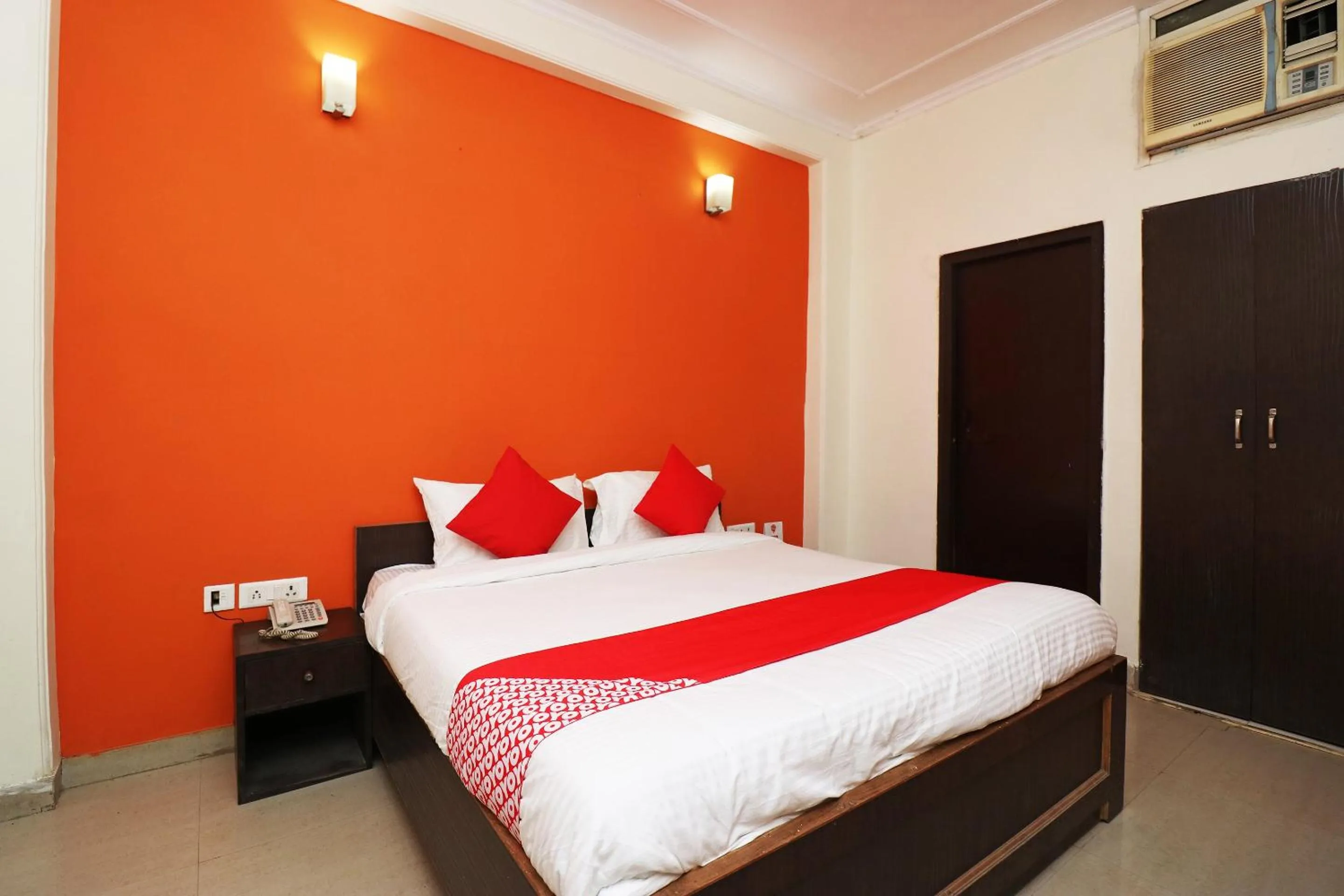 Bedroom, Bed in Hotel O Grand Casa