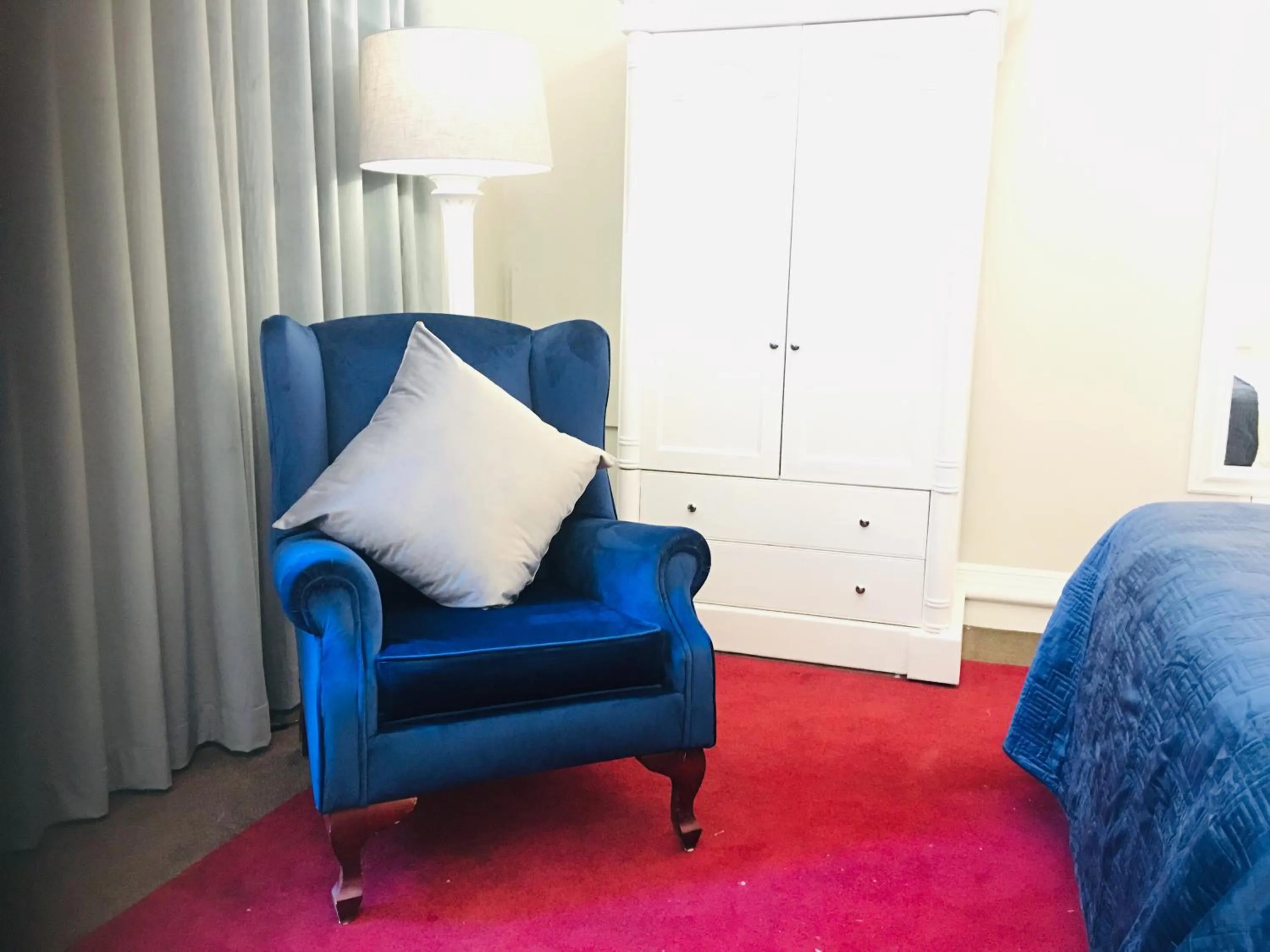 Seating area in Rand Club Suites