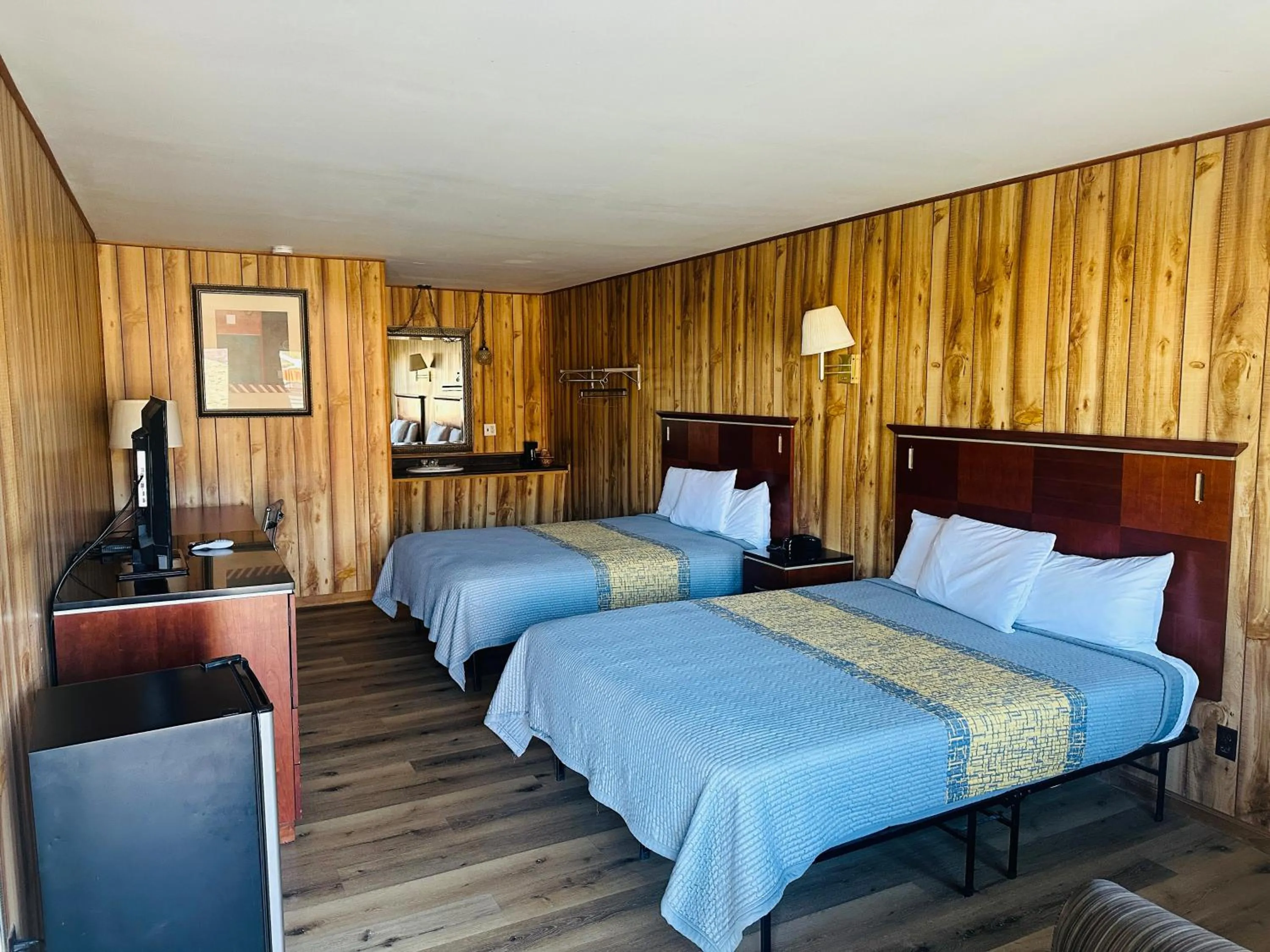 Bed in Country Inn - Licking