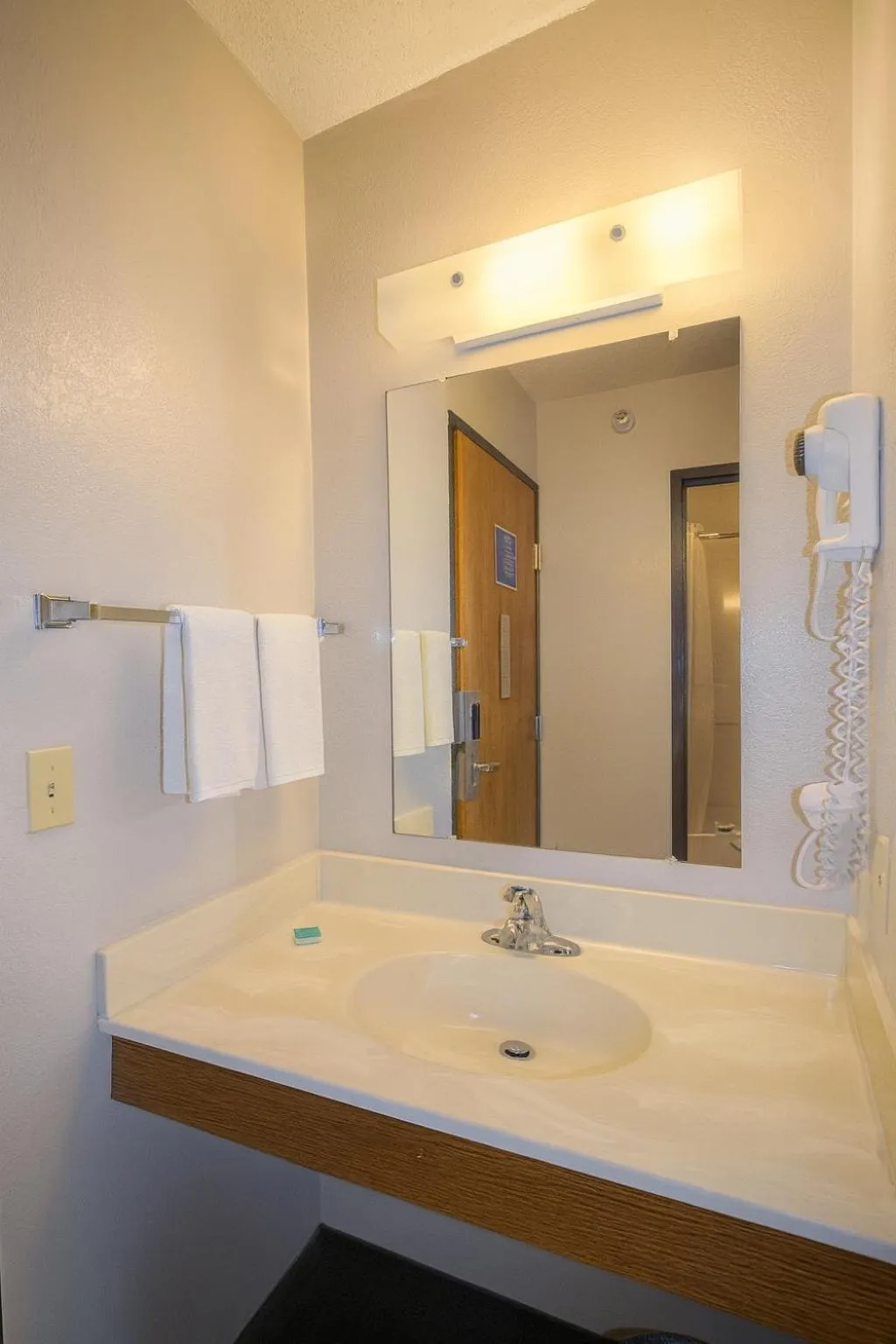 Bathroom in Rodeway Inn Milaca