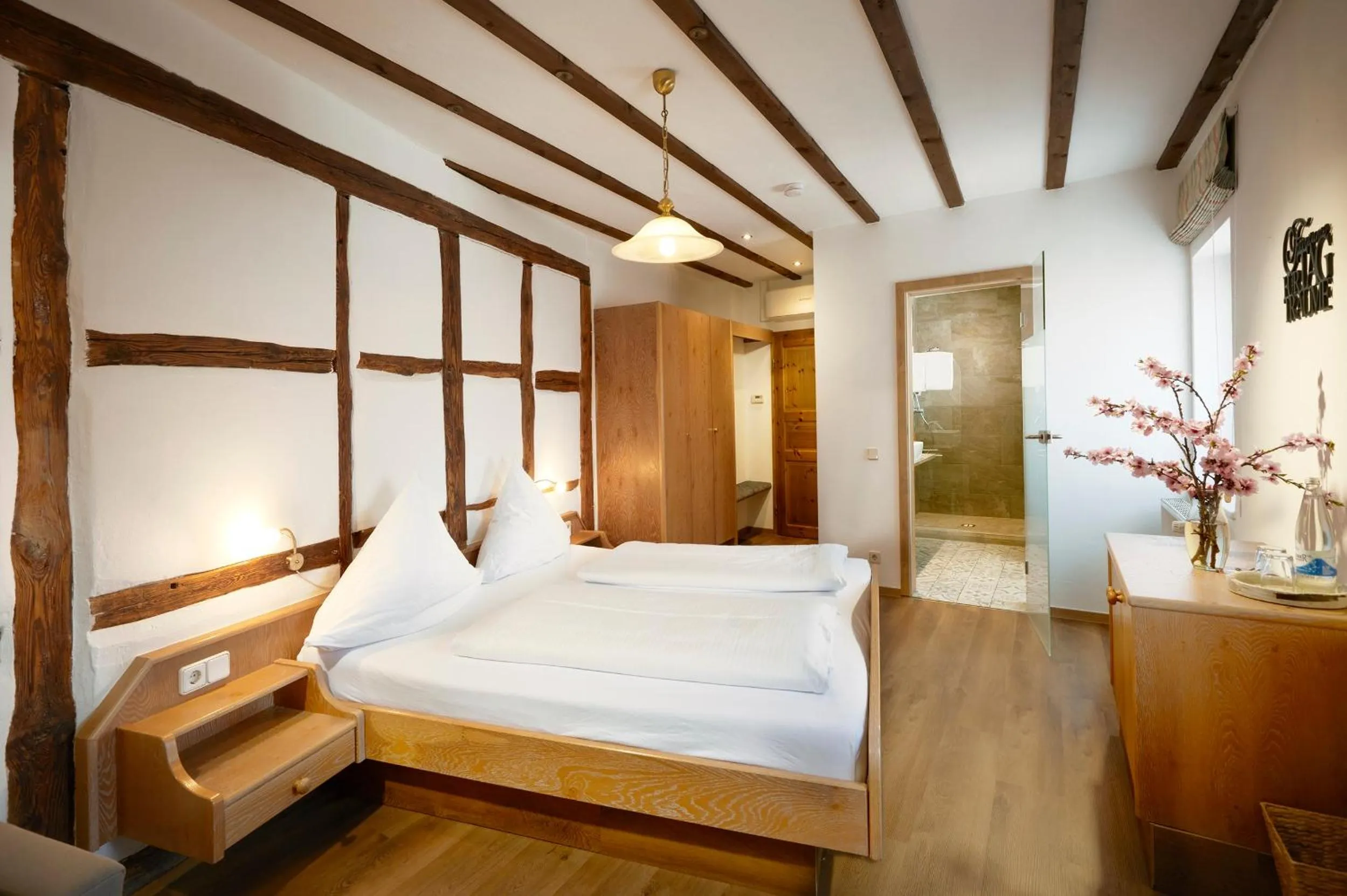 Photo of the whole room, Bed in Gasthof Zum Lam