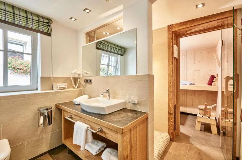 Bathroom in Gasthof Zum Lam