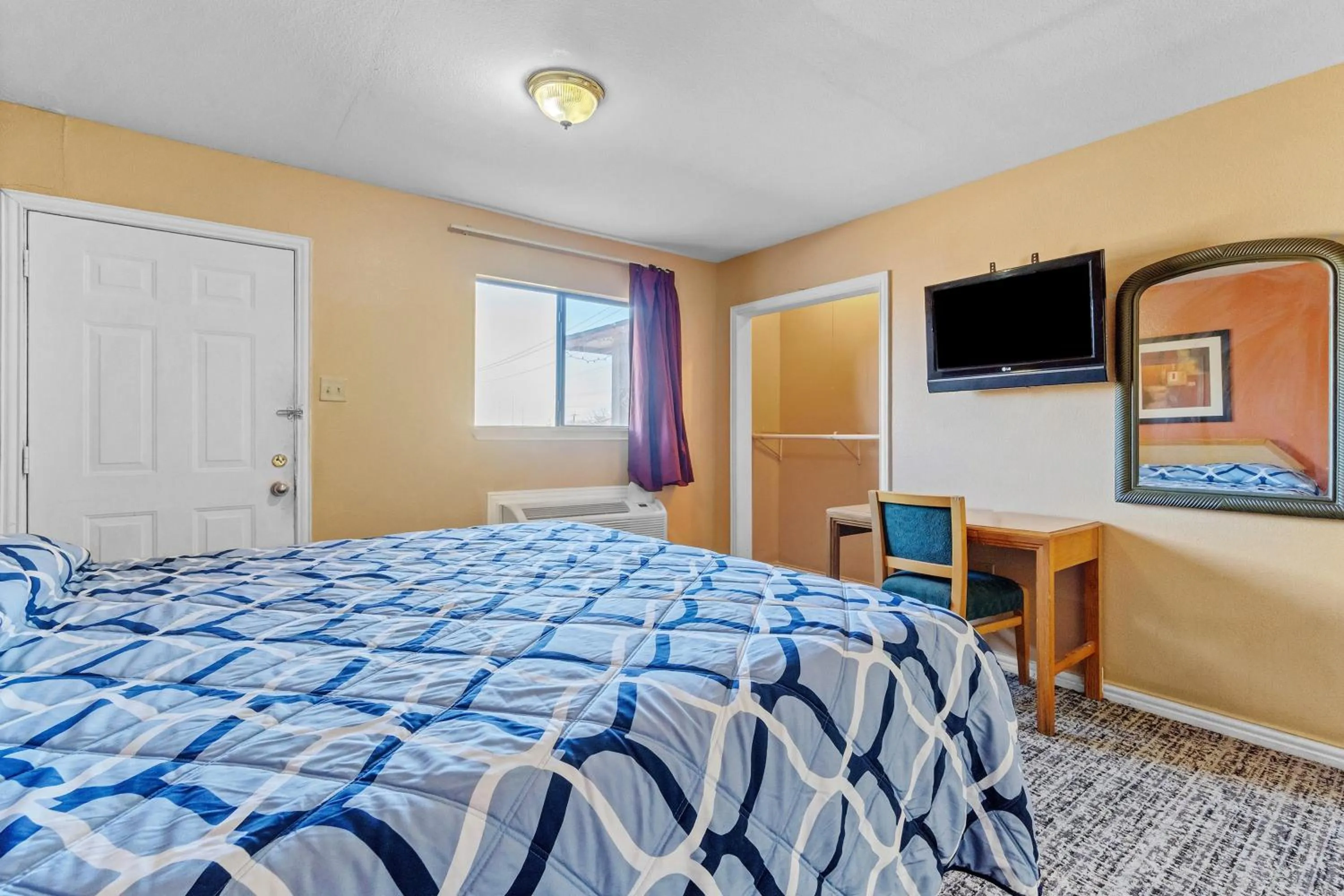 Bedroom, Bed in Relax Motel Grand Prairie Dallas I 30