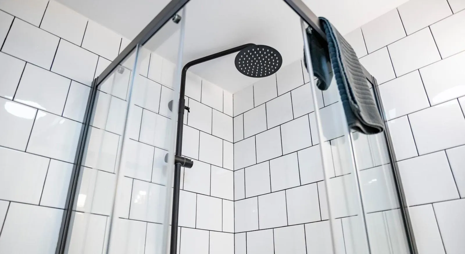 "Breeze" Aparthotel by Parrot`s House