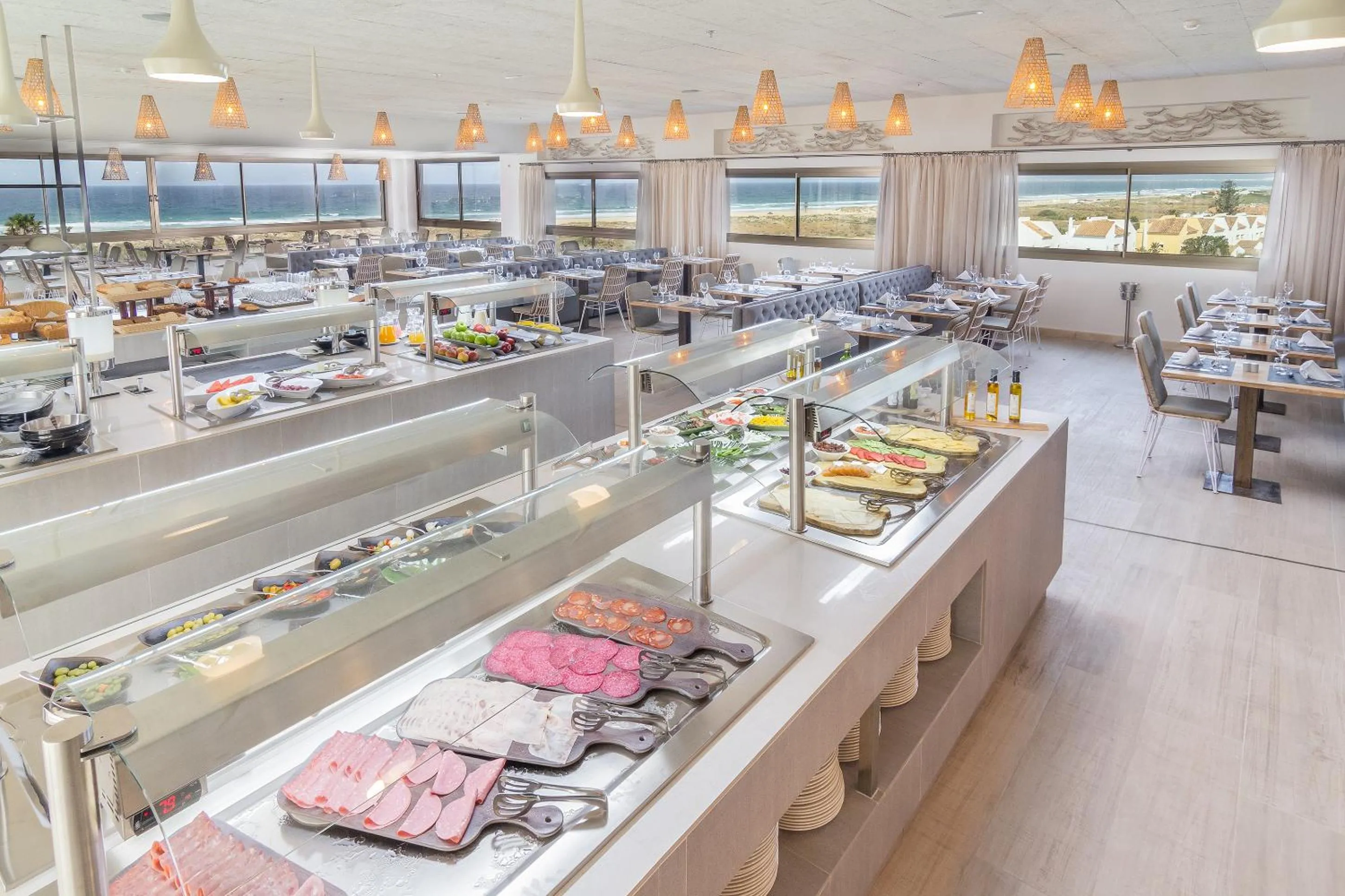 Restaurant/places to eat in Zahara Beach & Spa by QHotels - Adults Recommended